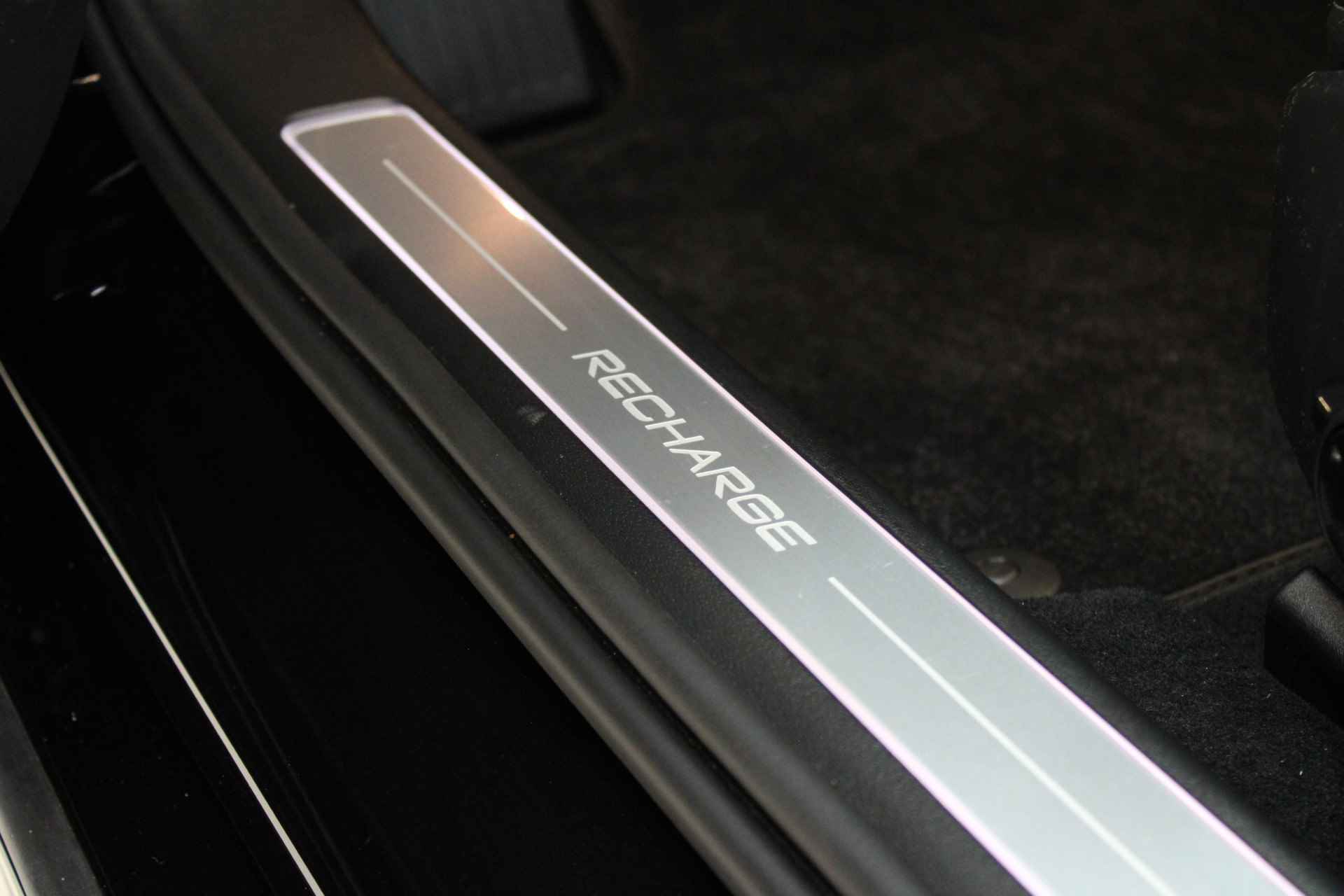 Volvo V90 T8 455PK Long Range Ultimate Dark | Full Option | Luchtvering | Bowers & Wilkins | HUD | 360º view - 33/91