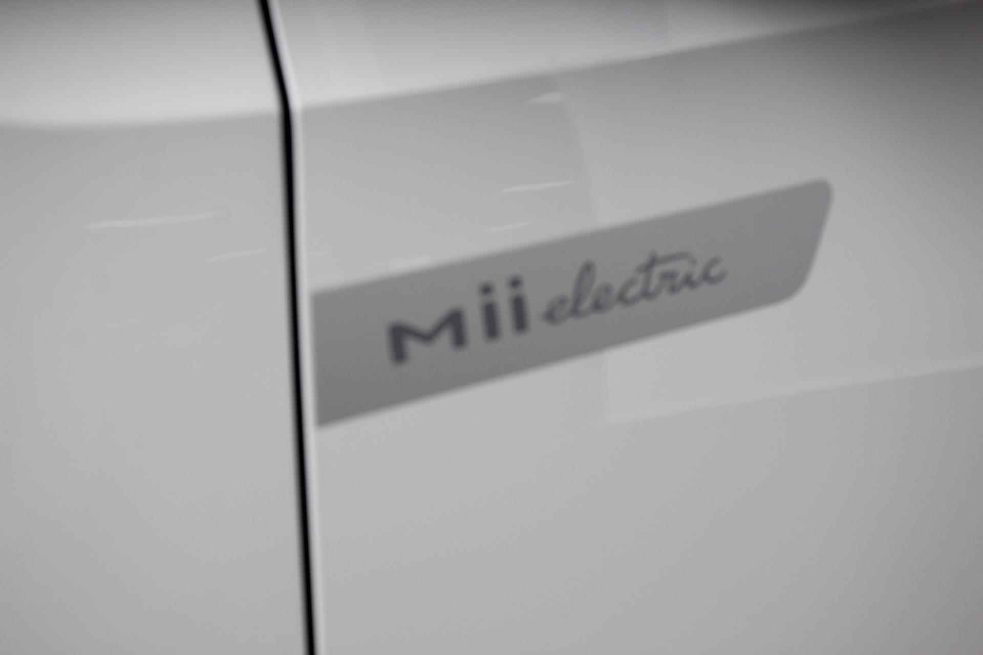 SEAT Mii Electric electric Plus | €2000,- subsidie particulier MOGELIJK! | Climate control | Bluetooth | Parkeersensoren Achter | - 16/35