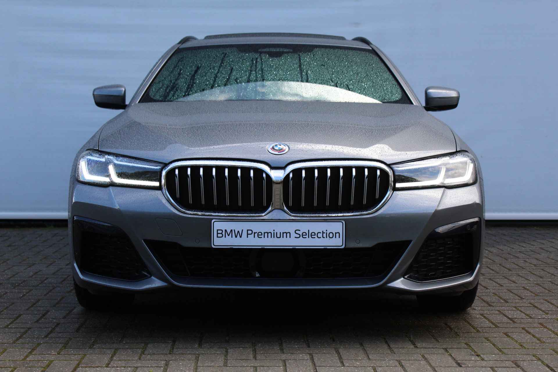 BMW 5 Serie Touring 530e High Executive M Sport Automaat / Panoramadak / Adaptief onderstel / Stoelverwarming / Laserlight / Head-Up / Live Cockpit Professional / Driving Assistant Professional - 8/29