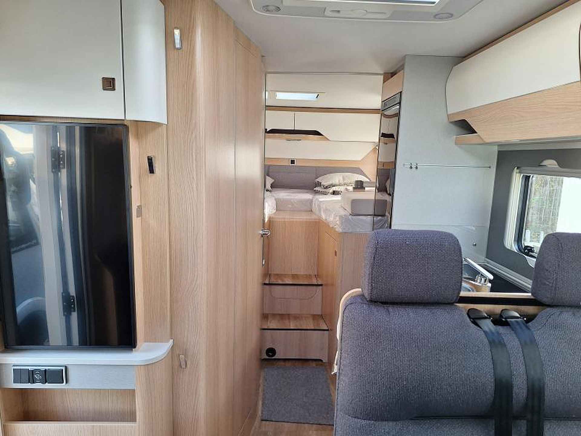 Hymer BMC-I 600 WhiteLine  - 2025 - 9G AUTOMAAT - 19/25