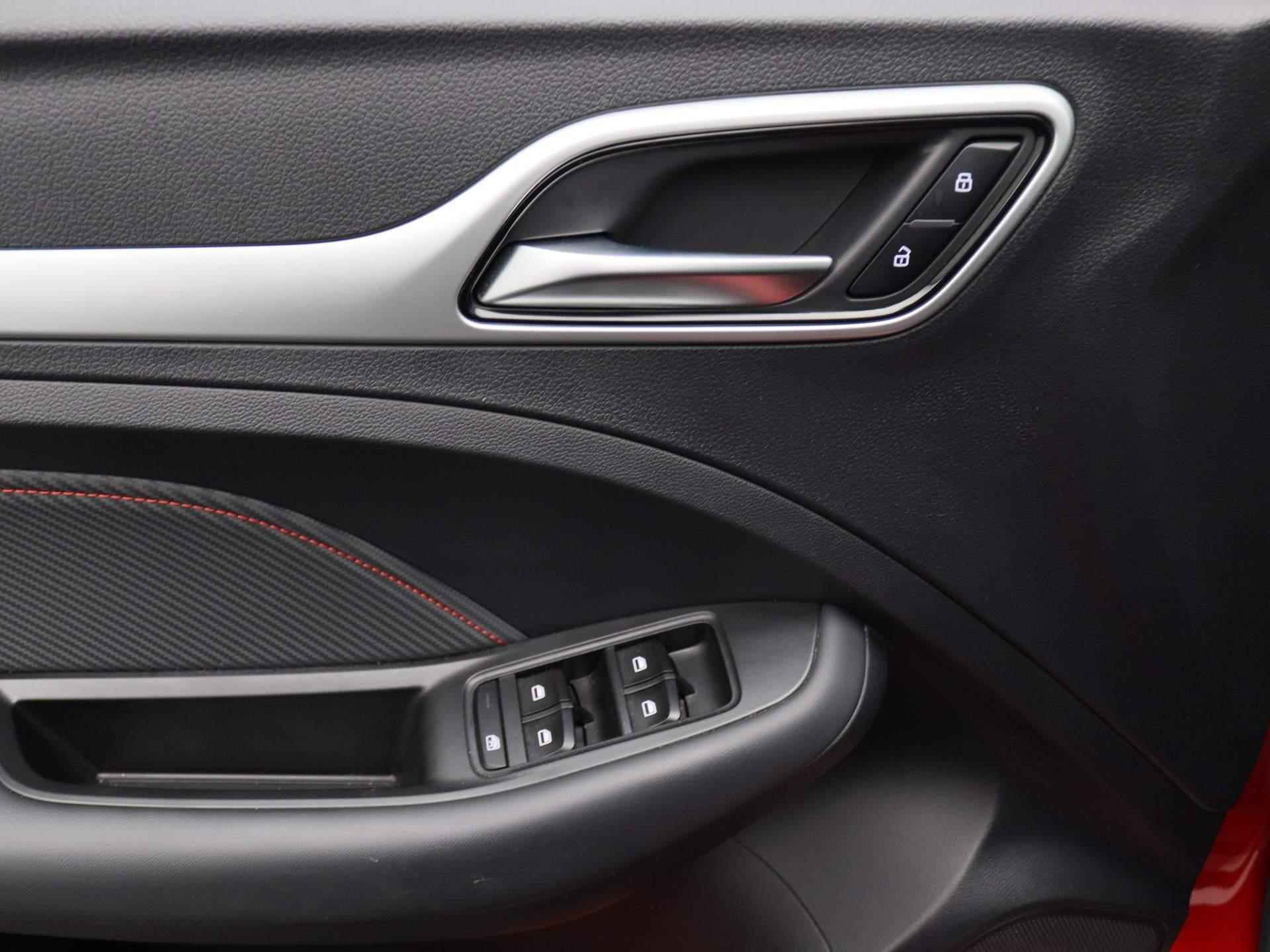 MG ZS EV Standard Range Luxury | Navi | Leder | Panoramadak | Apple CarPlay | Adaptive Cruise control | - 20/26
