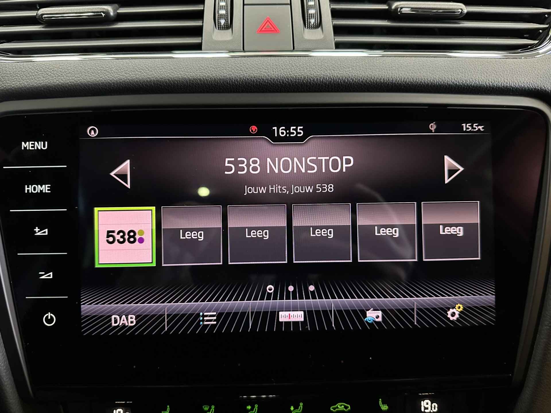 Škoda Octavia Combi 1.5 TSI Greentech Style Business Airco ECC | Panorama | Canton | Leer | Trekhaak | LED | Cruise Control | Navigatie | Apple Carplay Android Auto | Isofix | NAP | - 24/49