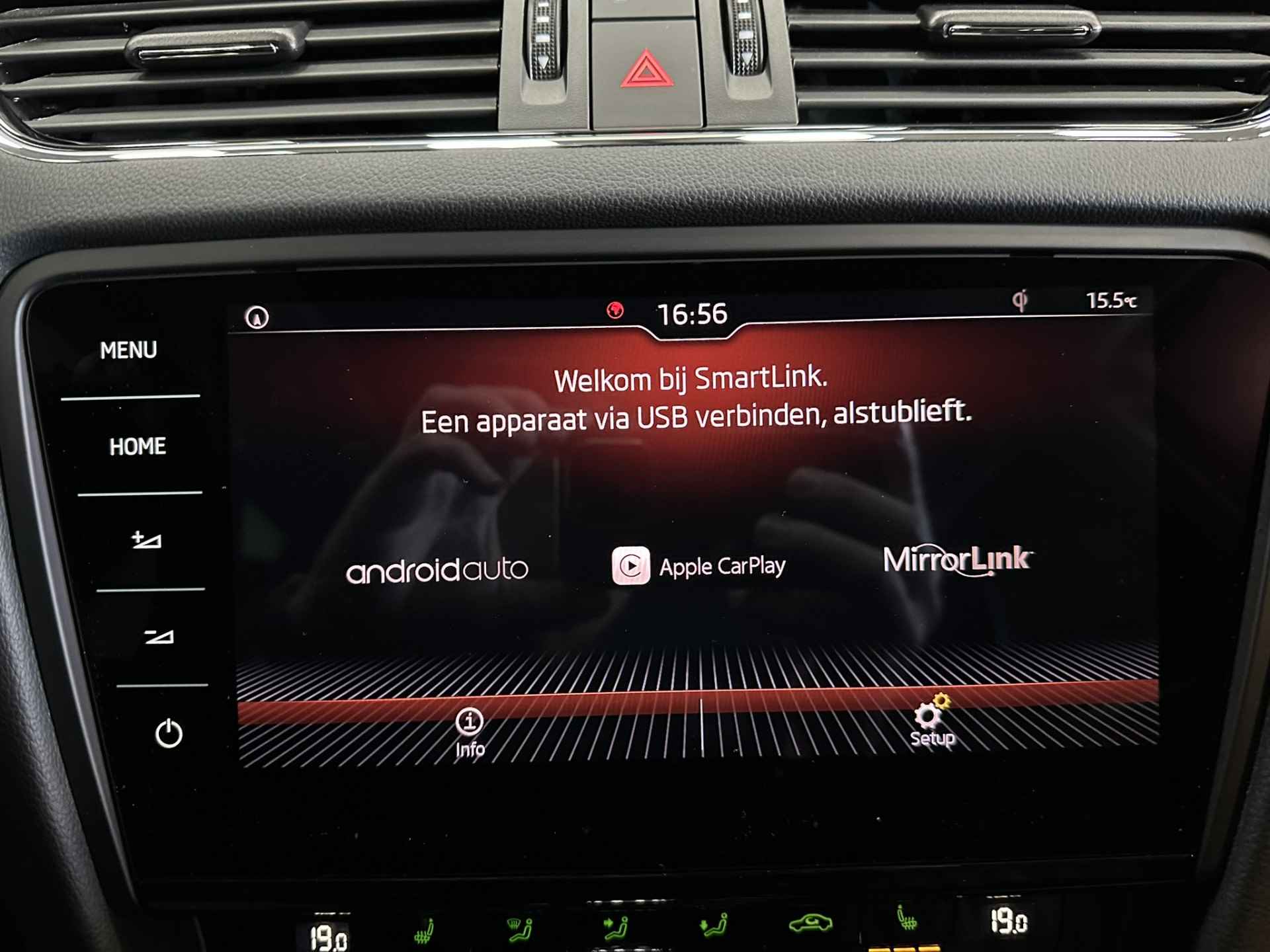 Škoda Octavia Combi 1.5 TSI Greentech Style Business Airco ECC | Panorama | Canton | Leer | Trekhaak | LED | Cruise Control | Navigatie | Apple Carplay Android Auto | Isofix | NAP | - 25/49