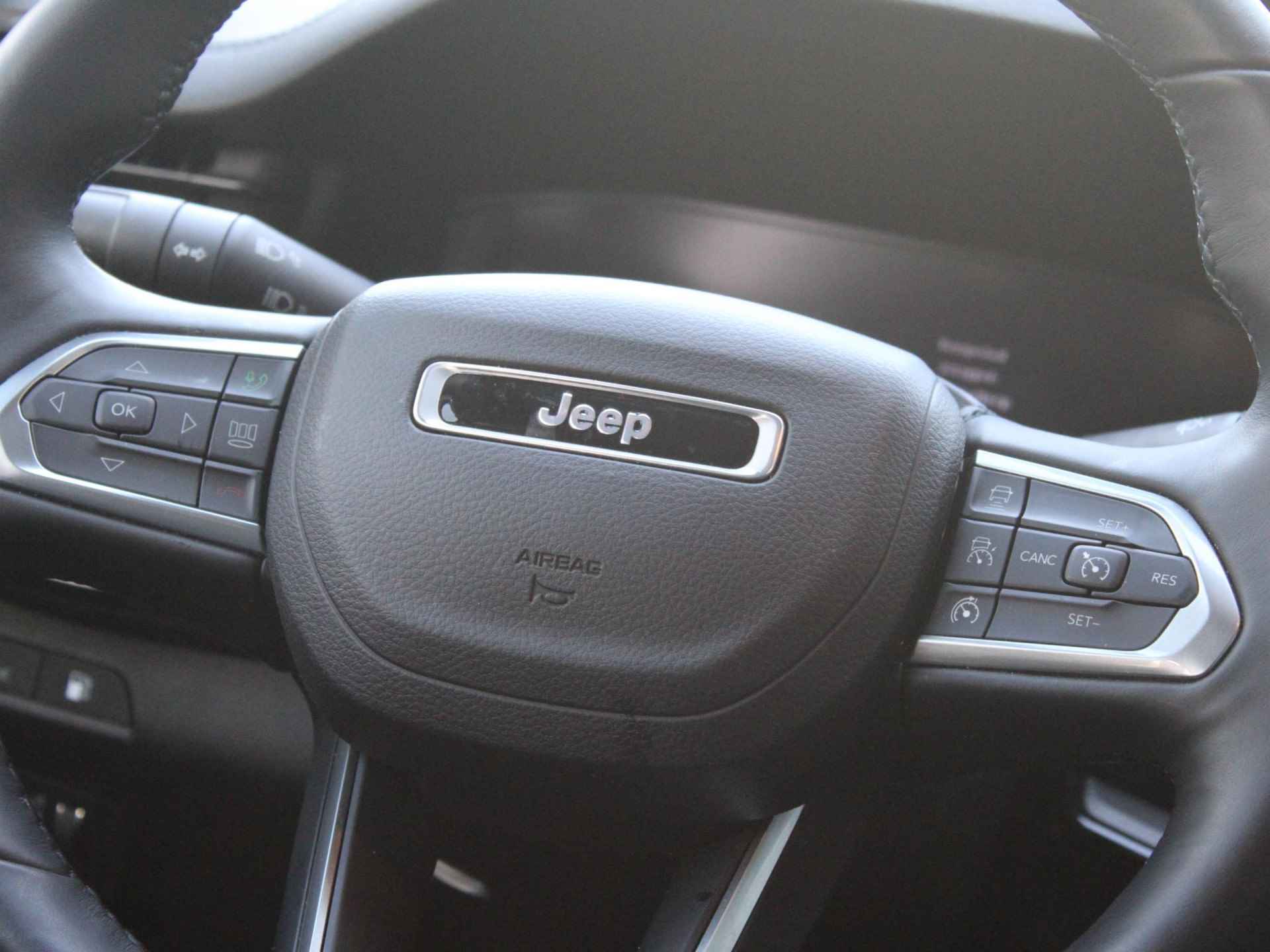 Jeep Compass 4xe 190 Plug-in Hybrid Electric Night Eagle | Clima | Navi | Adapt. Cruise | 19" | Winter Pack | Camera | Keyless | Apple Carplay | Trekhaak | All Season - 12/26