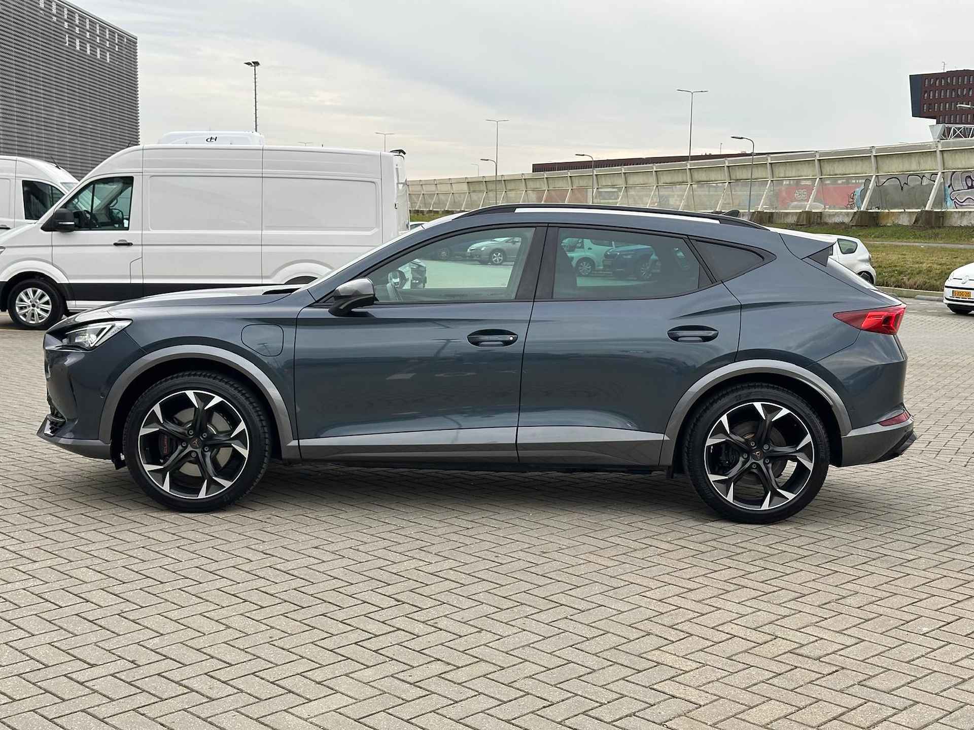 CUPRA Formentor 1.4 e-Hybrid 245PK VZ Performance / Digitale Cockpit / Stuur + Stoelverwarming / Elektrische Achterklep / Achteruitrijcamera P4 - 4/29