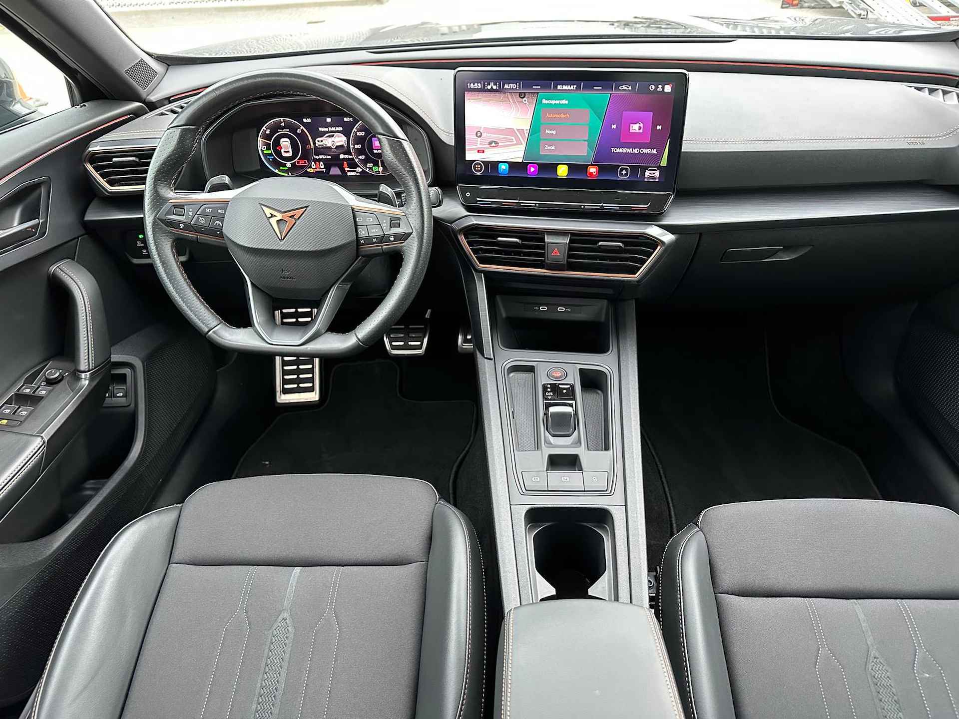 CUPRA Formentor 1.4 e-Hybrid 245PK VZ Performance / Digitale Cockpit / Stuur + Stoelverwarming / Elektrische Achterklep / Achteruitrijcamera P4 - 13/29