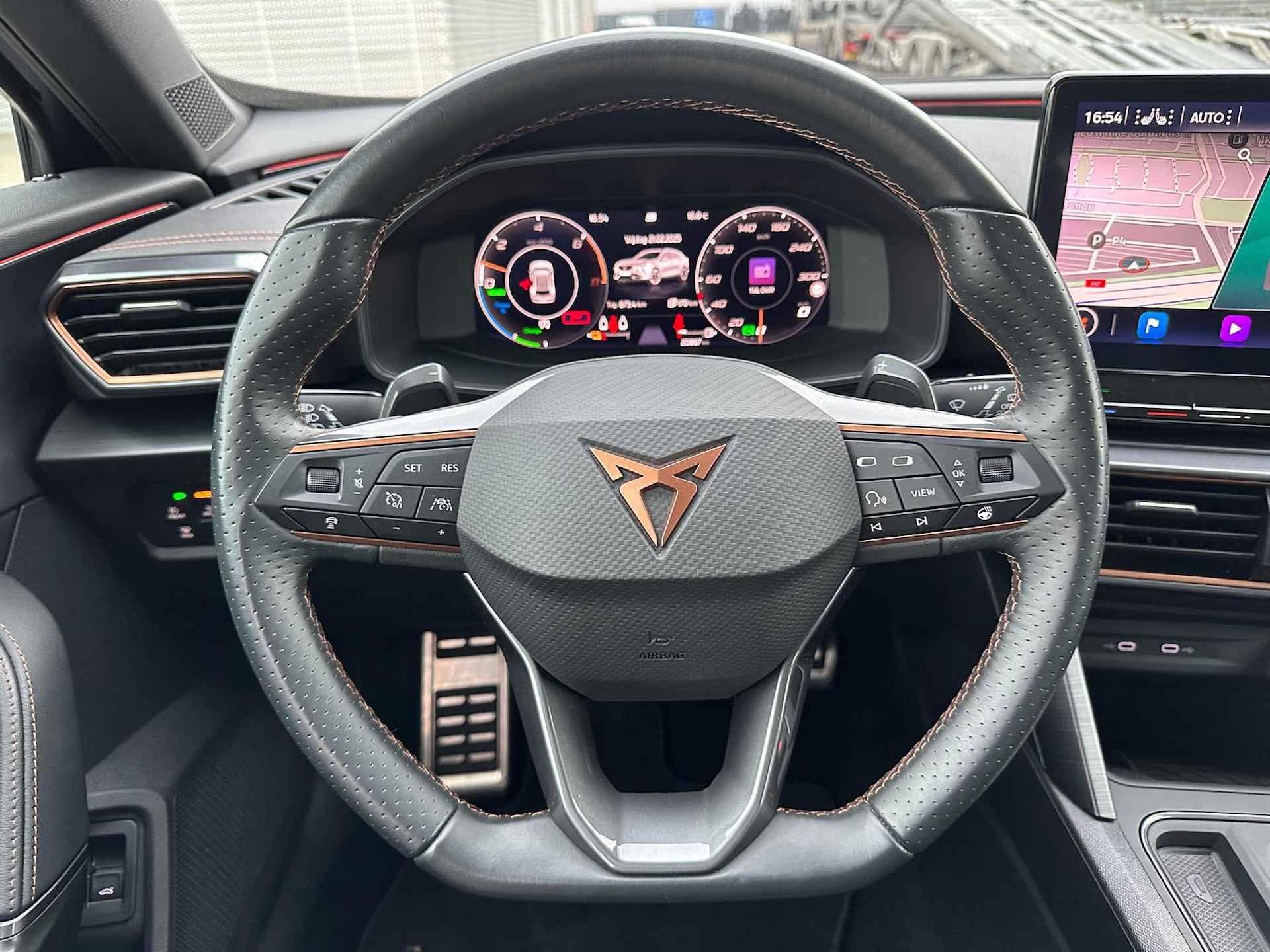 CUPRA Formentor 1.4 e-Hybrid 245PK VZ Performance / Digitale Cockpit / Stuur + Stoelverwarming / Elektrische Achterklep / Achteruitrijcamera P4 - 14/29