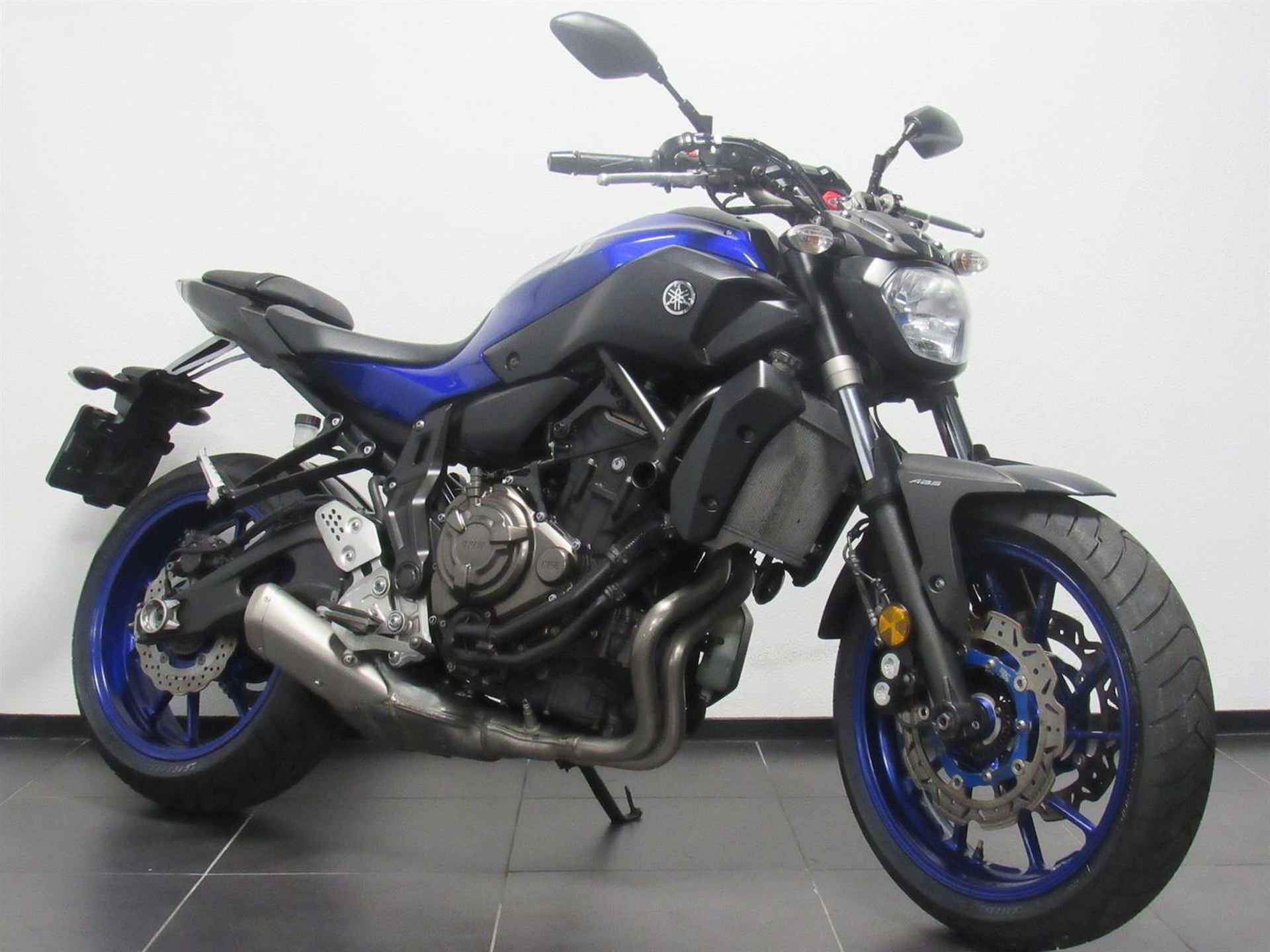 Yamaha MT-07 ABS - 2017 - 2/7