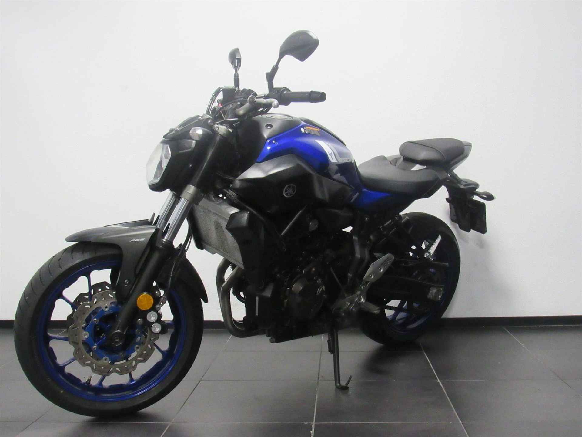 Yamaha MT-07 ABS - 2017 - 3/7