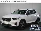 Volvo XC40 B4 AUT7 197PK Plus Dark, Adaptieve Cruise Control, Pilot Assist, Harman/Kardon Audiosysteem, DAB+, Grootlicht assistent, Keyless entry/ start, Verwarmbare Voorruit, Trekhaak