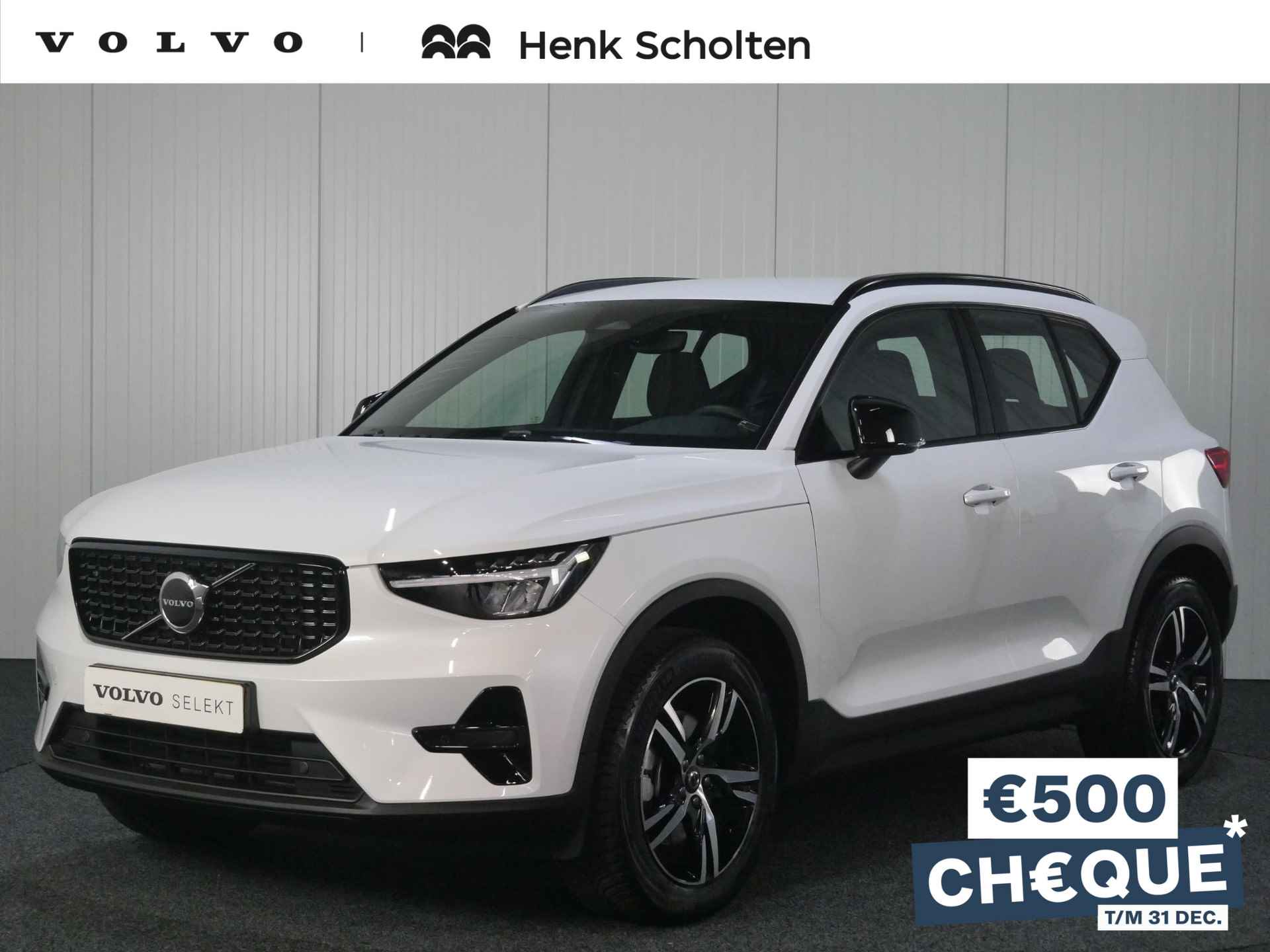 Volvo XC40 B4 AUT7 197PK Plus Dark, Adaptieve Cruise Control, Pilot Assist, Harman/Kardon Audiosysteem, DAB+, Grootlicht assistent, Keyless entry/ start, Verwarmbare Voorruit, Trekhaak - 1/47