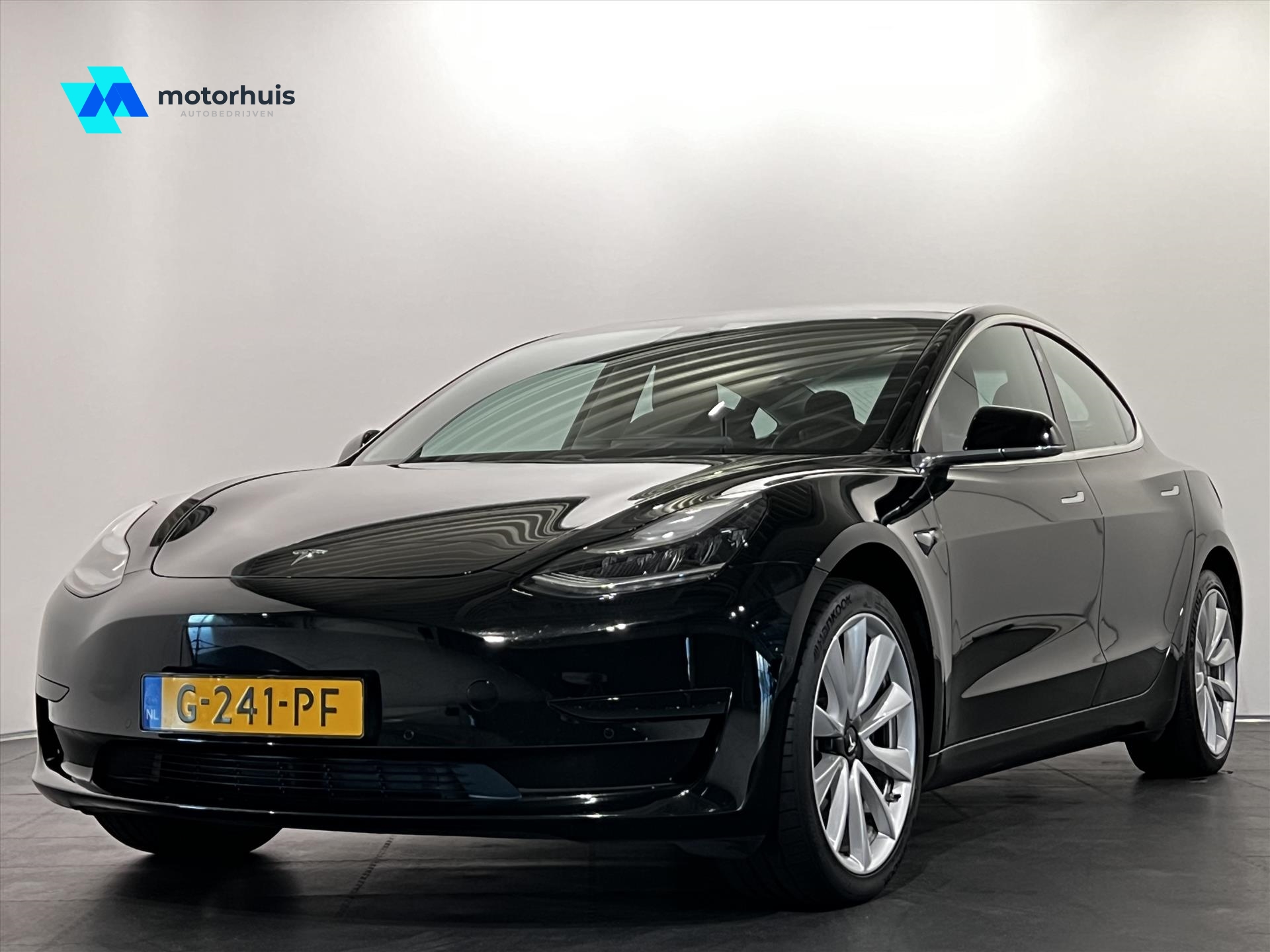 Tesla Model 3 Standard Plus RWD | PANORAMA DAK | VERWARMBARE STOELEN