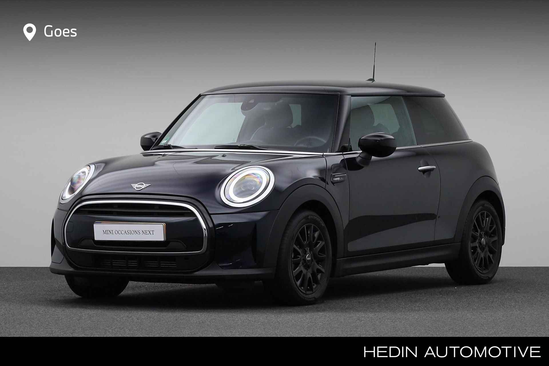 MINI 3-deurs 1.5 Cooper Camden Edition | Premium Pakket | Cruise Control | Driving Assistant | Buitenspiegels elektrisch inklapbaar | Sportstoelen voor | Automatische airconditioning 2-zone |