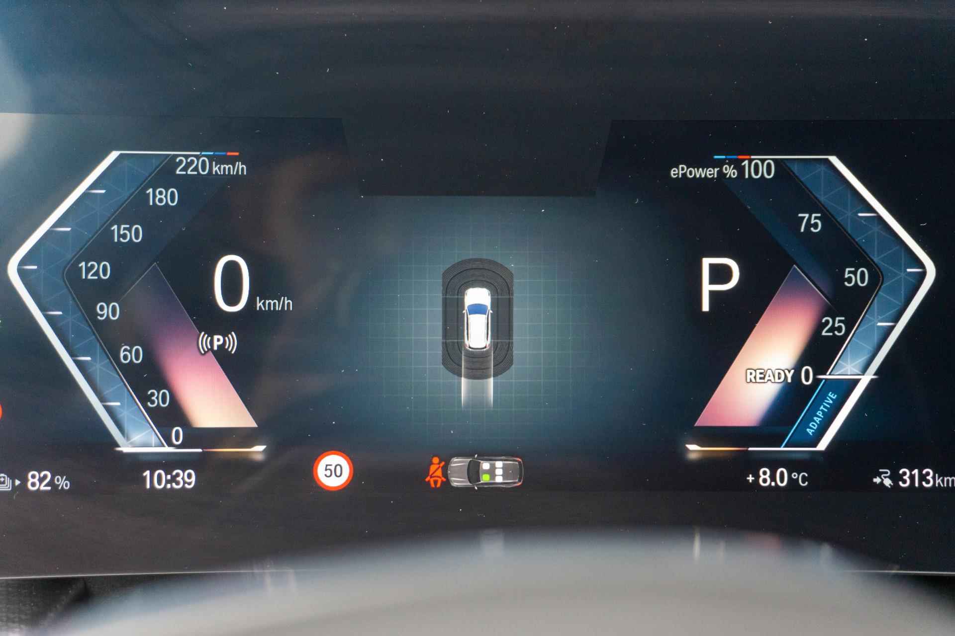 BMW iX1 xDrive30 High Executive M Sportpakket / BMW Head-Up Display / Elektrisch verwarmde voorstoelen / Stuurwielrand verwarmd | Showroom Sale - 19/60