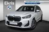 BMW iX1 xDrive30 High Executive M Sportpakket / BMW Head-Up Display / Elektrisch verwarmde voorstoelen / Stuurwielrand verwarmd | Showroom Sale