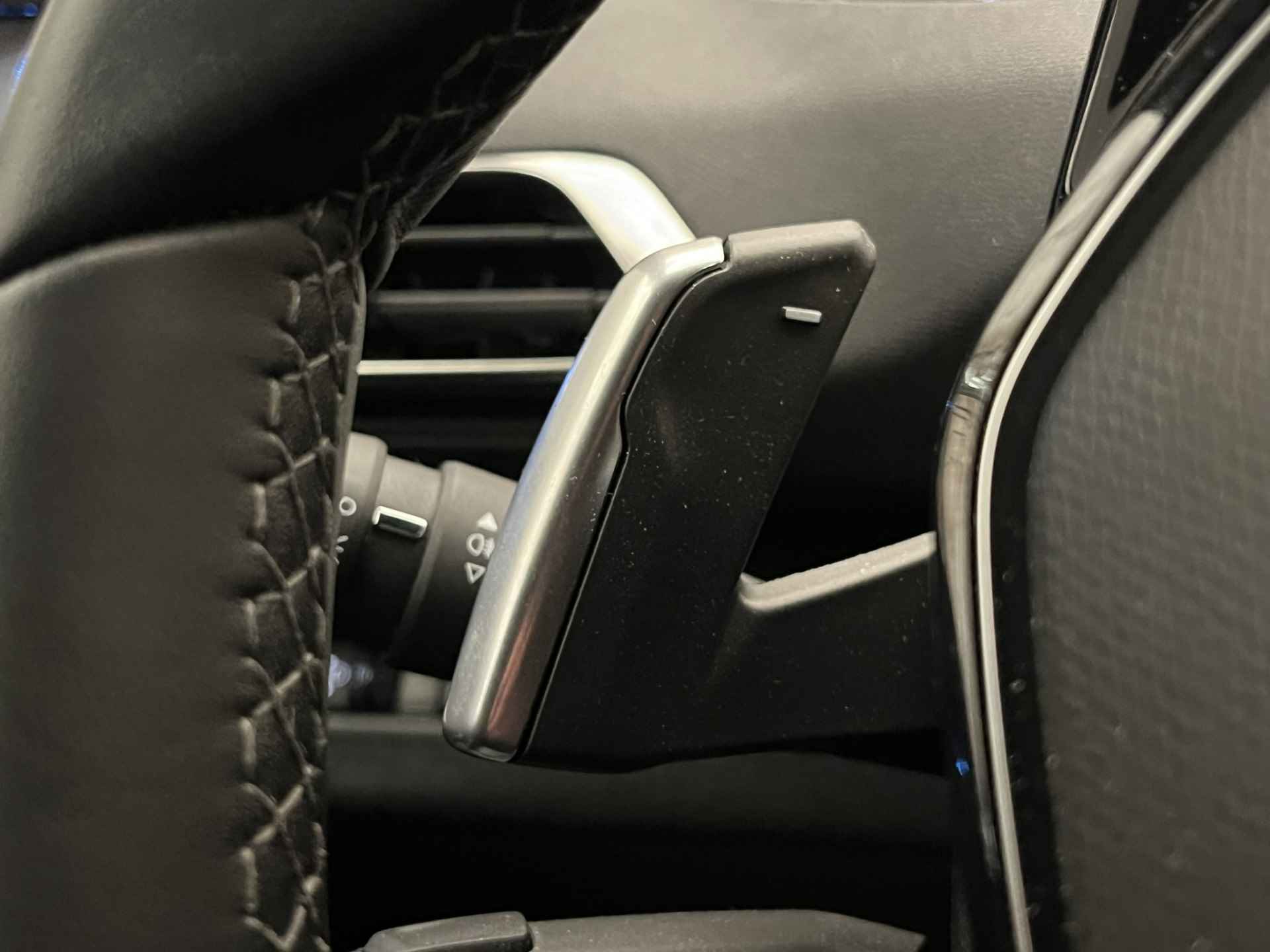 Peugeot 3008 1.2 130pk EAT8 Automaat Allure Pack Business | Navigatie | Climate | Cruise | Keyless | Camera | LED | 18" LMV | Stoelverwarming - 36/48