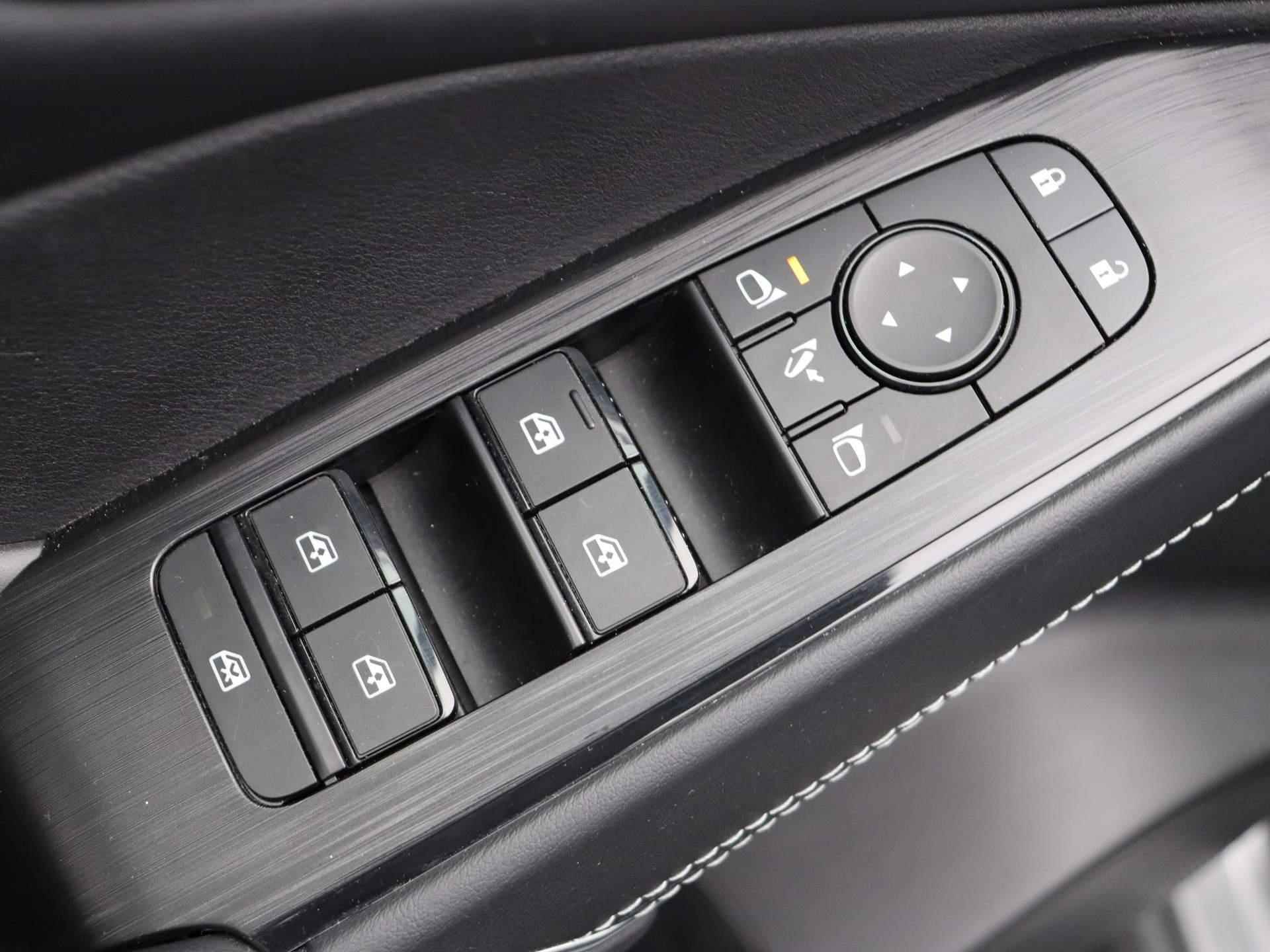 Nissan Qashqai 140pk MHEV N-Connecta | Adaptieve Cruise Control | Panorama Dak |  360 graden camera | Apple Carplay & Android auto| - 19/42