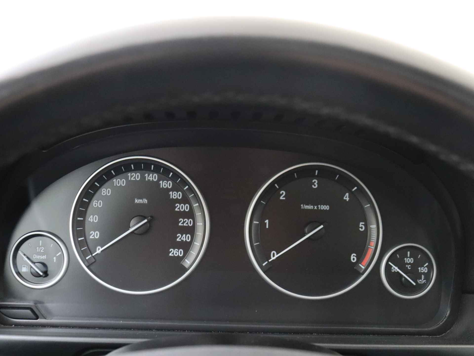 BMW 5 Serie Touring 518d High Executive Automaat | Panorama dak | Leder | Navigatie - 8/35