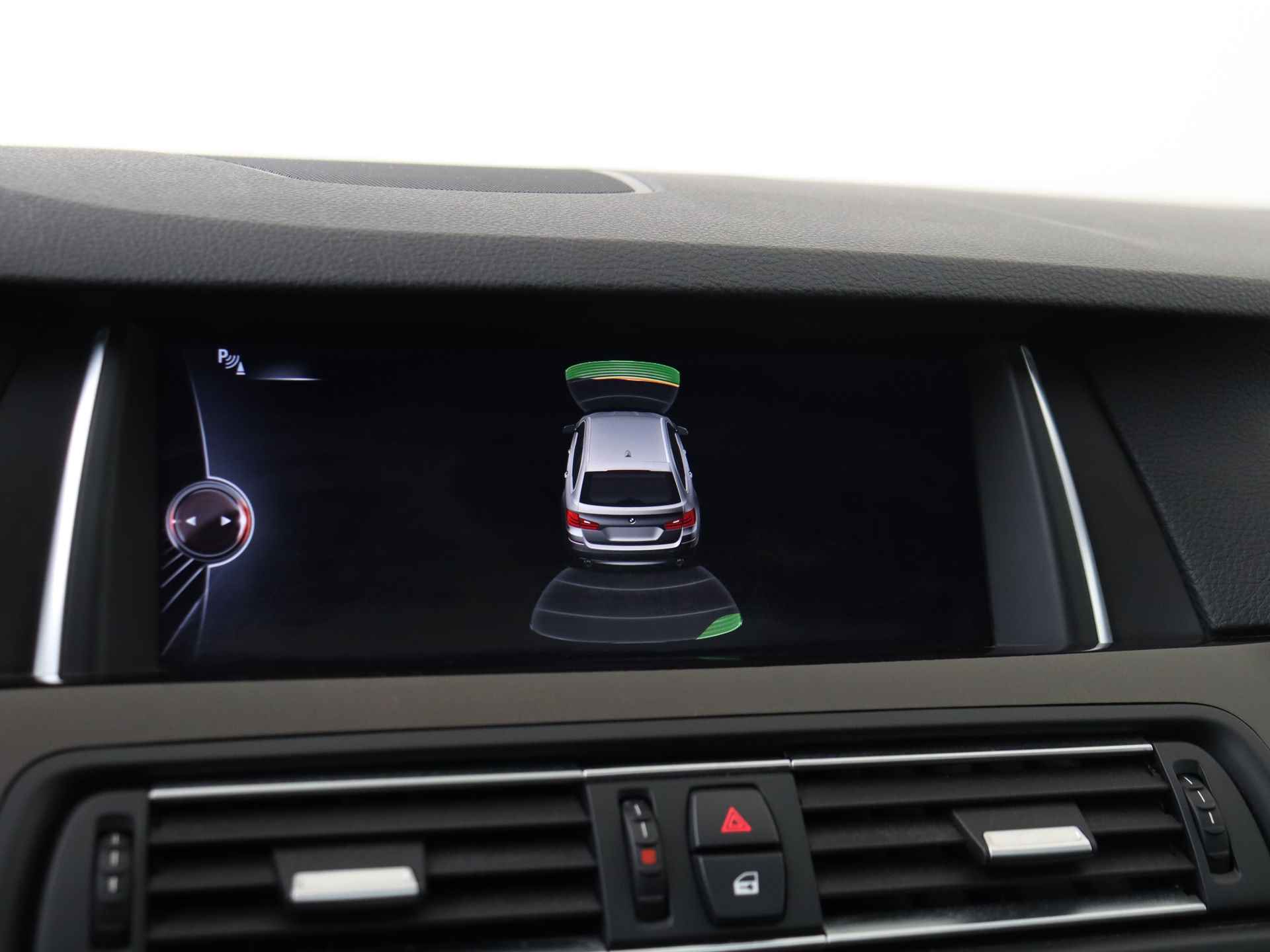 BMW 5 Serie Touring 518d High Executive Automaat | Panorama dak | Leder | Navigatie - 14/35