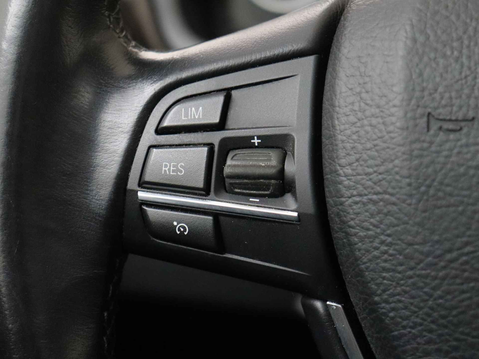 BMW 5 Serie Touring 518d High Executive Automaat | Panorama dak | Leder | Navigatie - 21/35