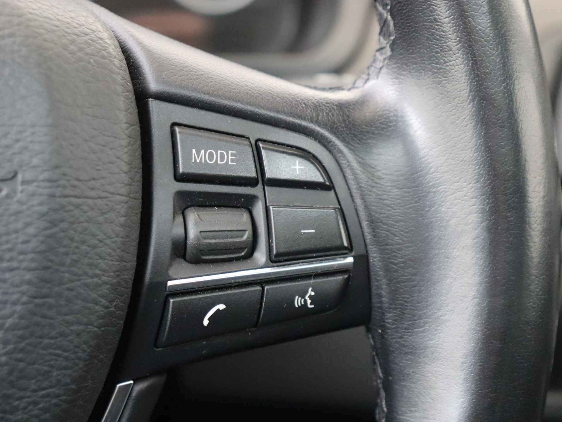 BMW 5 Serie Touring 518d High Executive Automaat | Panorama dak | Leder | Navigatie - 22/35