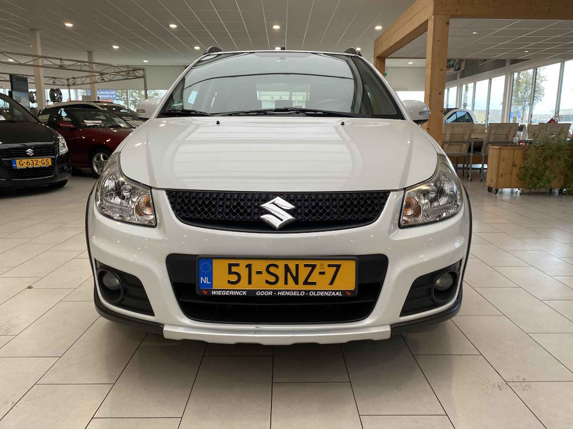 Suzuki SX4 1.6 Executive [CLIMATE CONTROL | NAVIGATIE] - 2/24