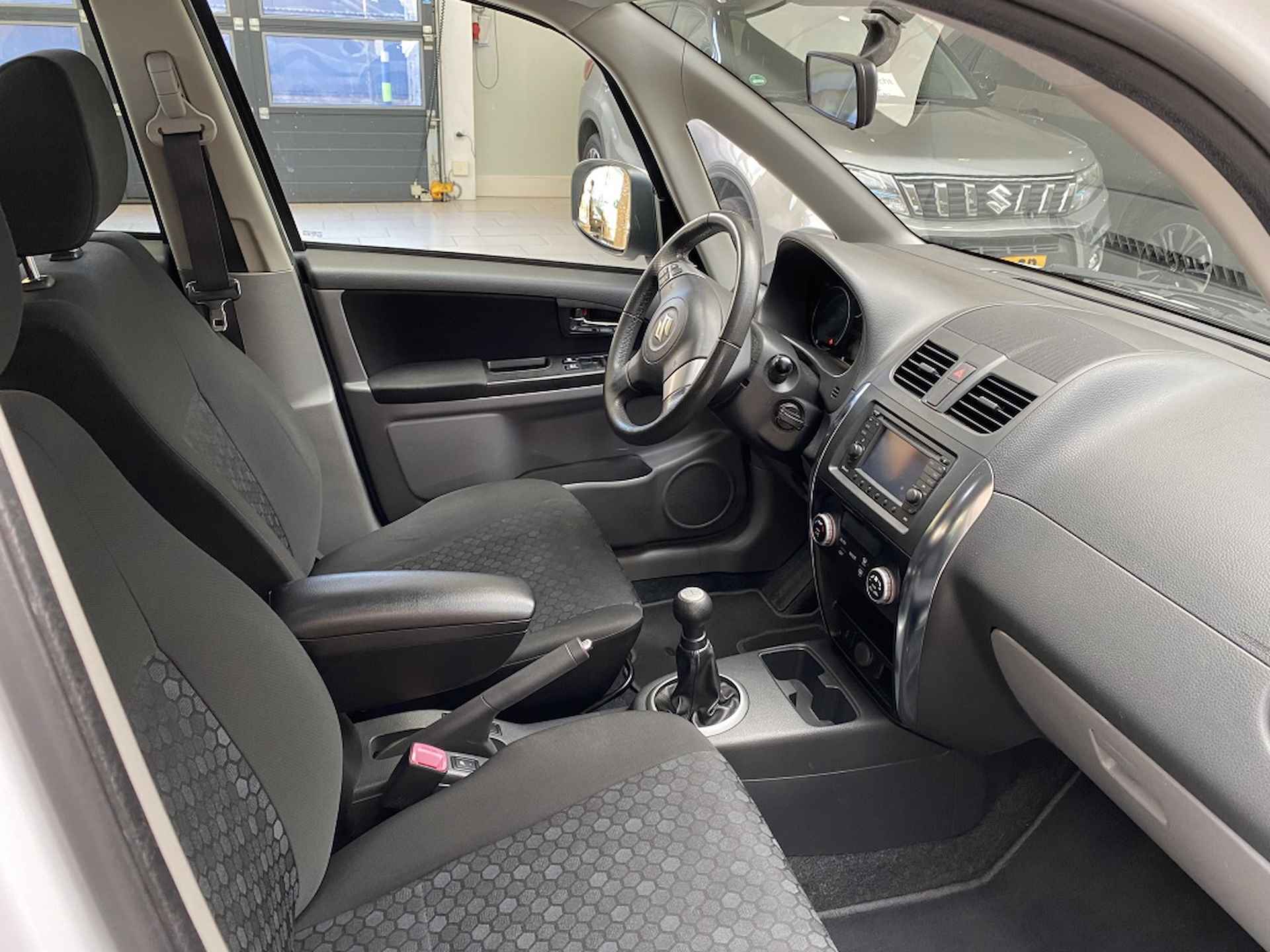 Suzuki SX4 1.6 Executive [CLIMATE CONTROL | NAVIGATIE] - 14/24