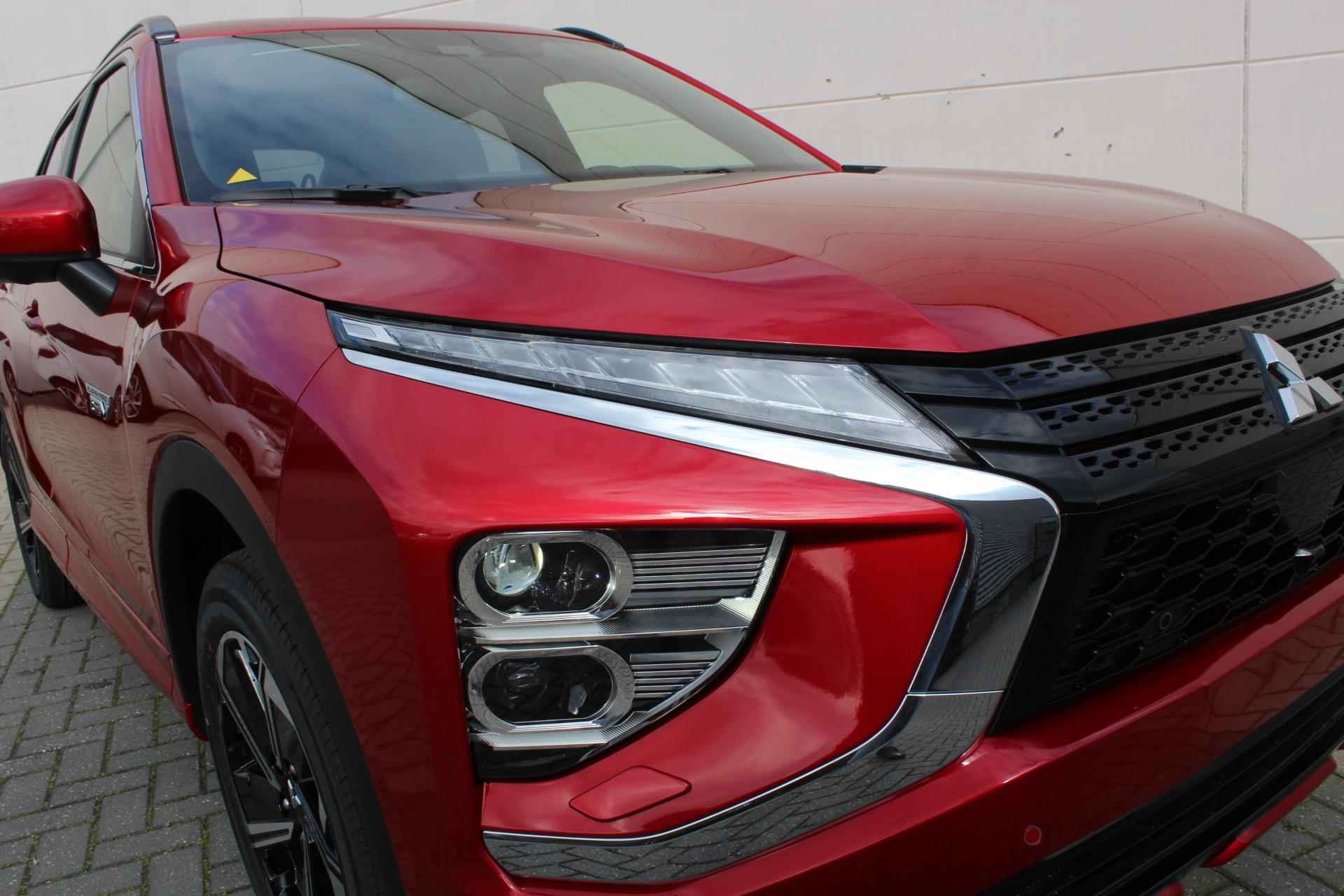 Mitsubishi Eclipse Cross 2.4 PHEV Executive / Climate & (Adaptieve) Cruise Control / Elektrisch Verstelbare Bestuurderstoel / Navigatie / Stoel- & Stuurverwarming / 360 Graden Camera / 1.500 KG Trekgewicht / - 29/42