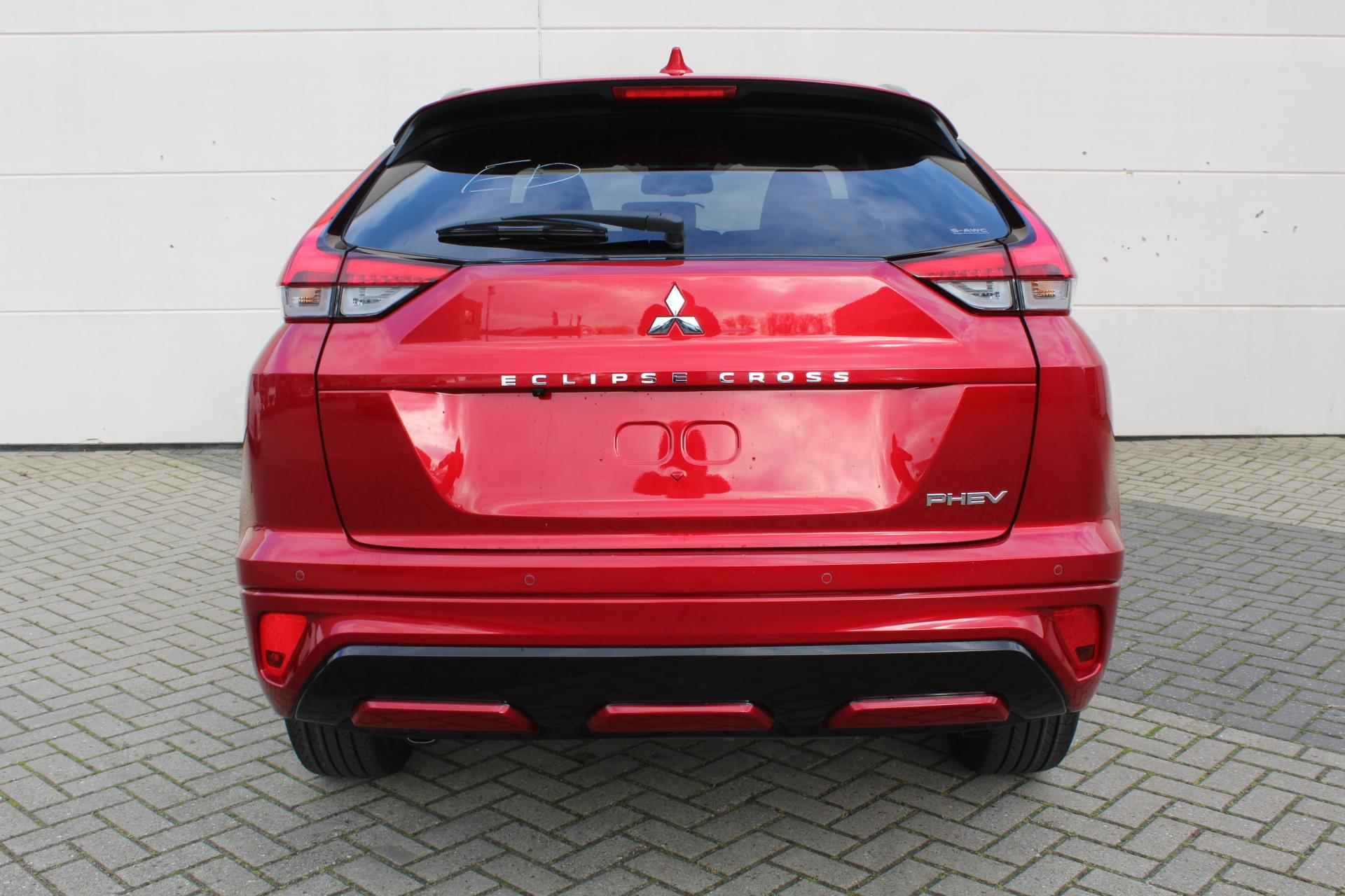 Mitsubishi Eclipse Cross 2.4 PHEV Executive / Climate & (Adaptieve) Cruise Control / Elektrisch Verstelbare Bestuurderstoel / Navigatie / Stoel- & Stuurverwarming / 360 Graden Camera / 1.500 KG Trekgewicht / - 31/42