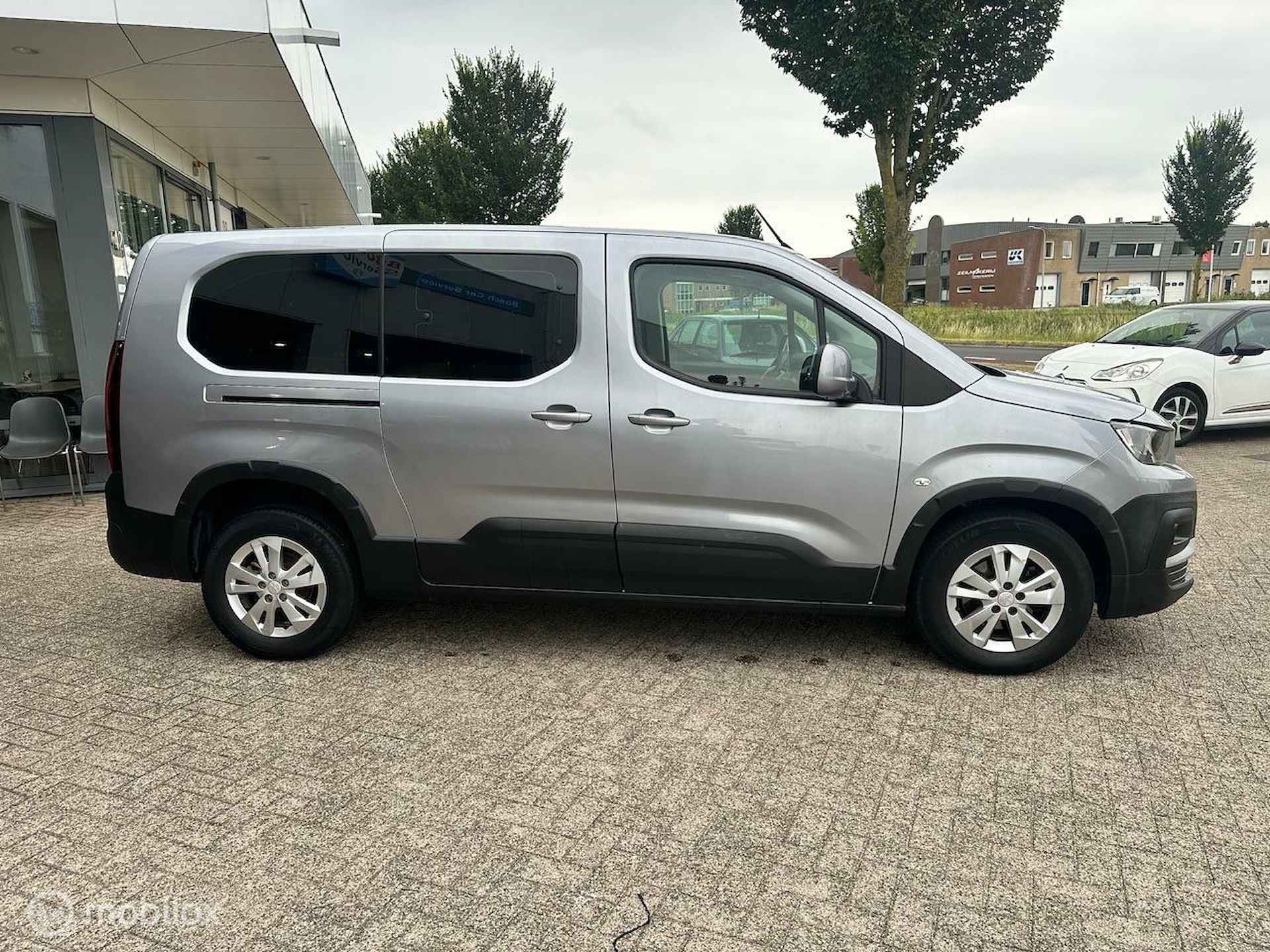 Peugeot Partner 110 PK Lengte 2 7 stoelen 12 MND BOVAG Rijklaar prijs - 4/24