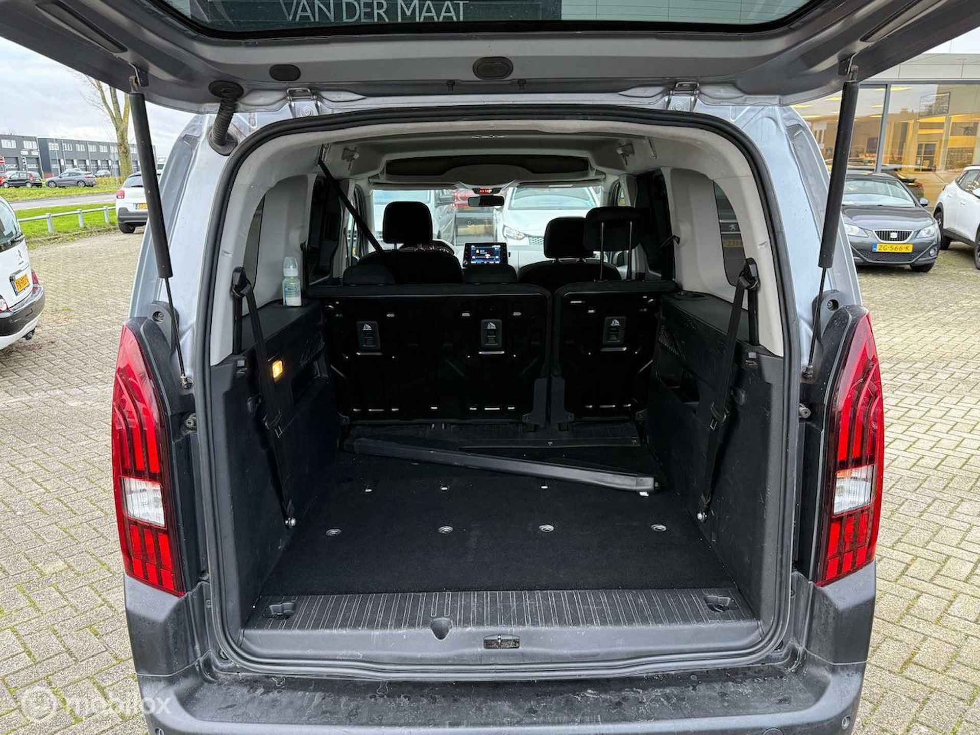 Peugeot Partner 110 PK Lengte 2 7 stoelen 12 MND BOVAG Rijklaar prijs - 13/24