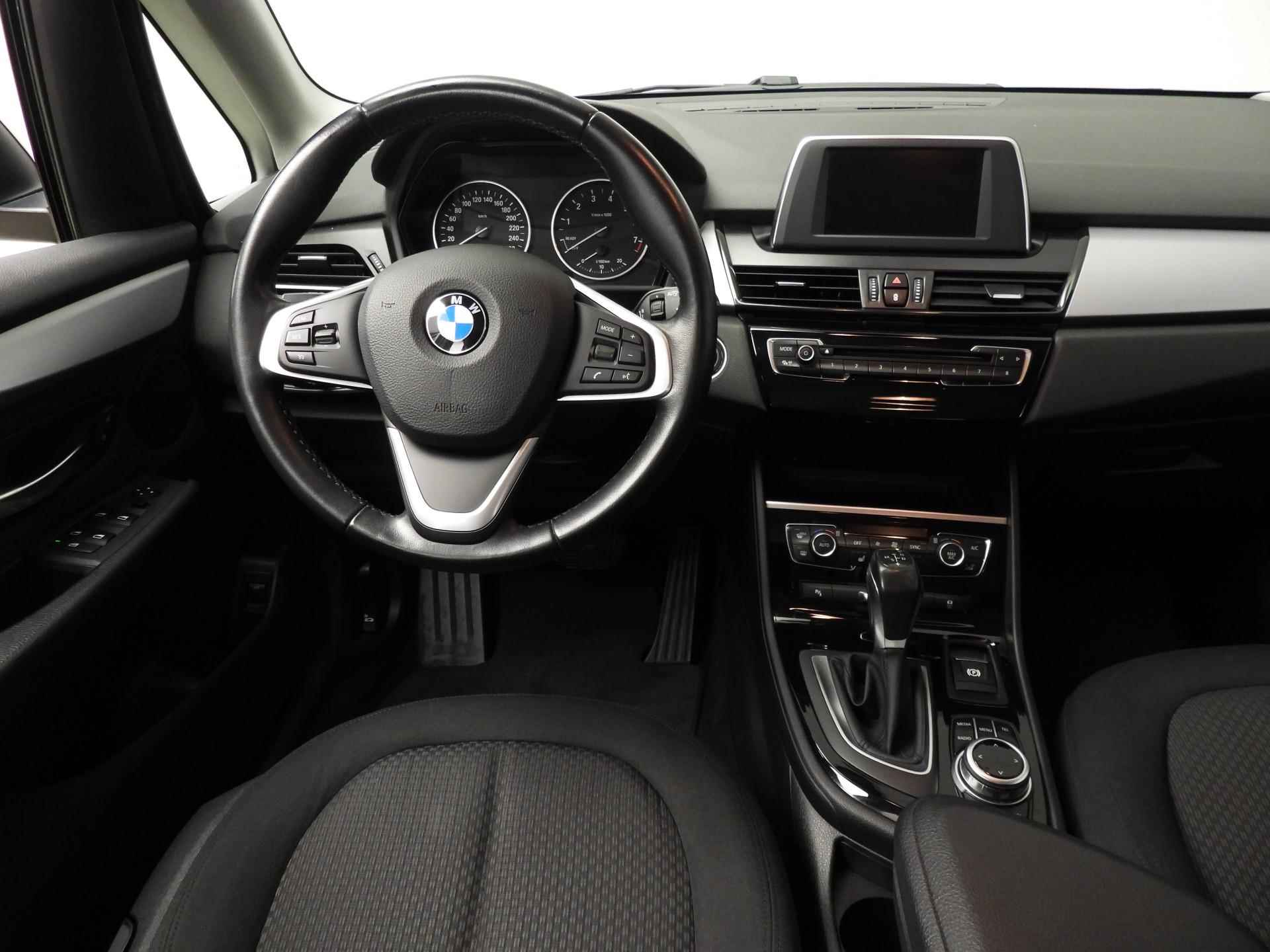 BMW 2 Serie Active Tourer 218i Centennial High Executive | Stoelverwarming | Navigatie | Elek. kofferdeksel - 16/39