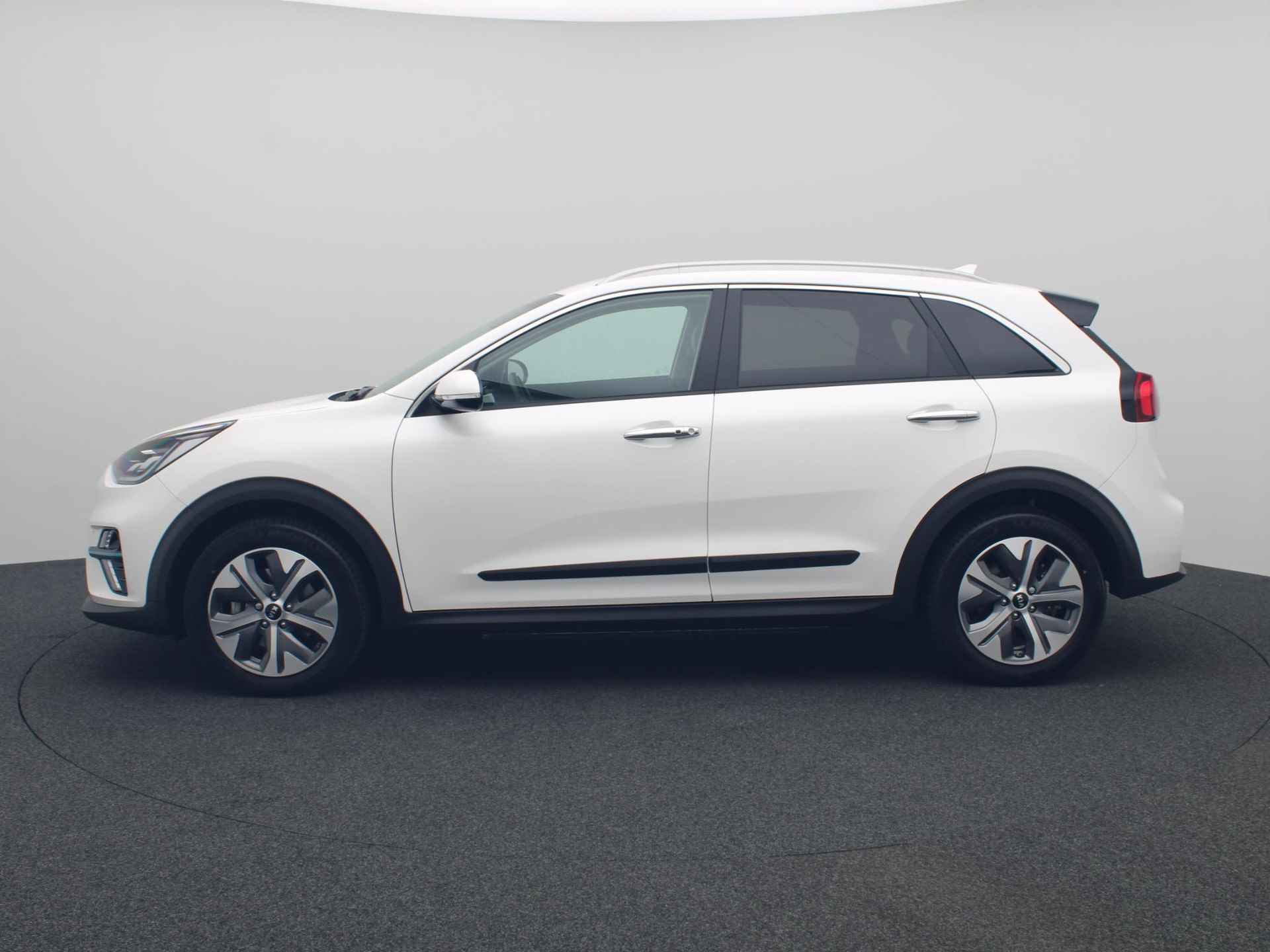 Kia e-Niro DynamicPlusLine 64 kWh | Na SEPP € 27940,- | Navi | Lichtmetalen velgen | Camera | - 7/46