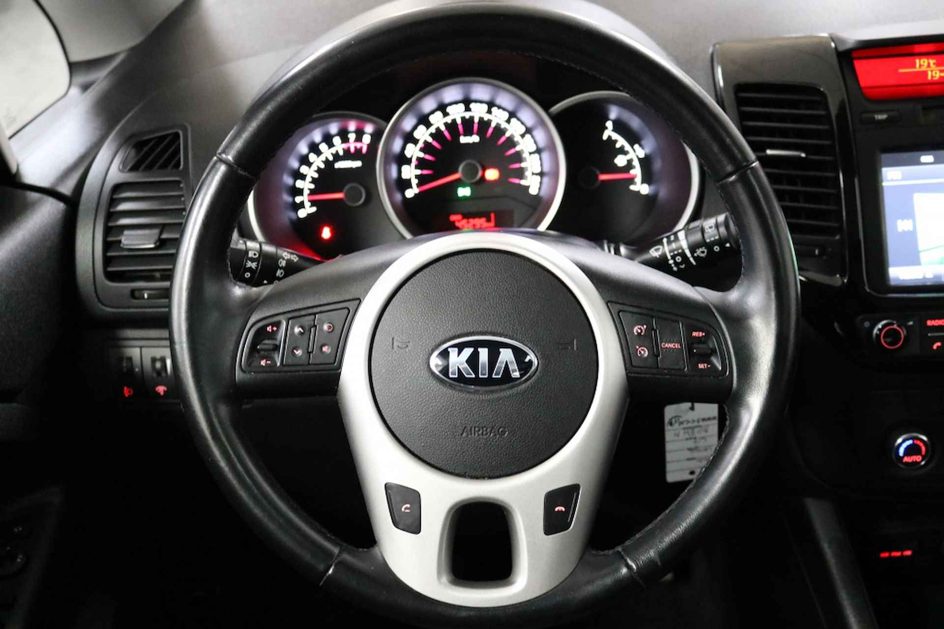 Kia Venga 1.4 CVVT Summer Ed - 14/34