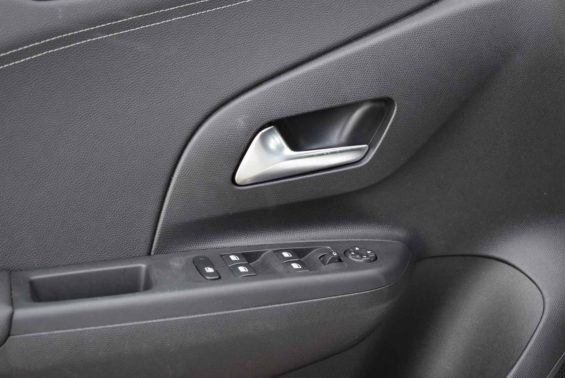 Opel Corsa 1.2 GS Line 100pk | LMV | Navigatie | Cruise | Apple Carplay/Android Auto - 17/44