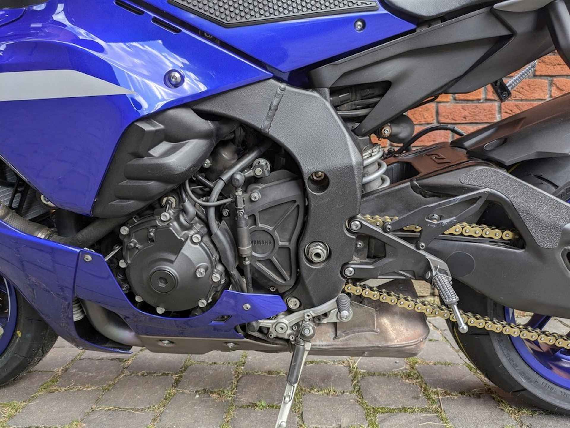 Yamaha YZF-R1 - 7/10