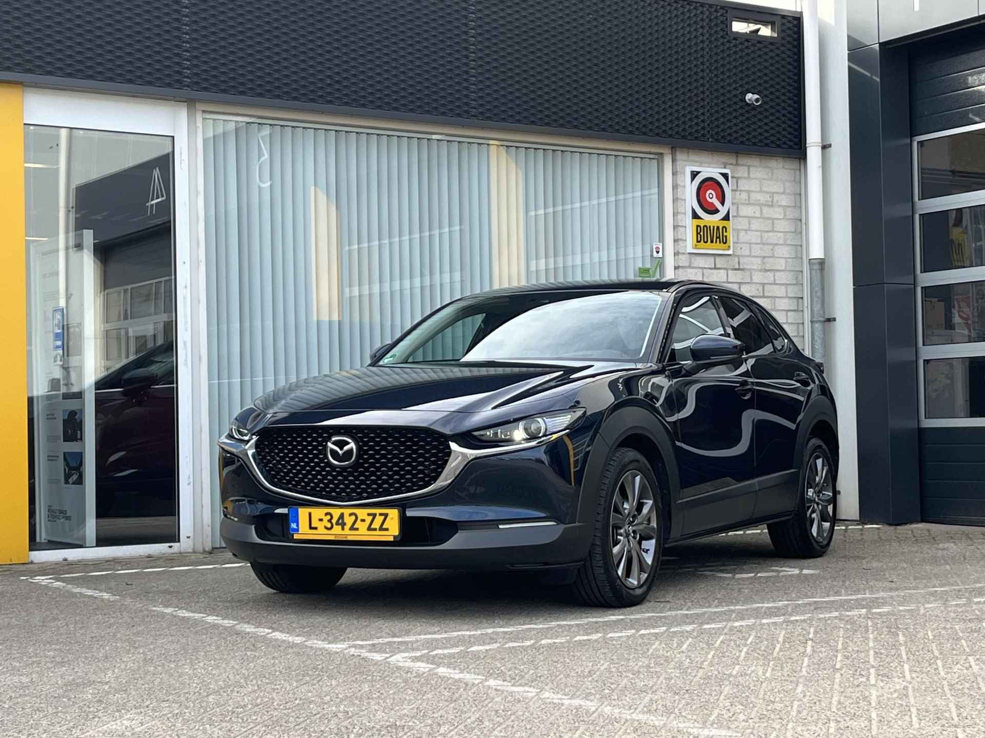 Mazda CX-30 2.0 e-SkyActiv-X 180 Luxury , NL-Auto, 1e eigenaar, Full Option!, LEDER, Cruise adaptief, Stoel & stuur verwarming, Elektrsiche achterklep, Geheugen functie, Camera, Parkeersensoren - 3/34