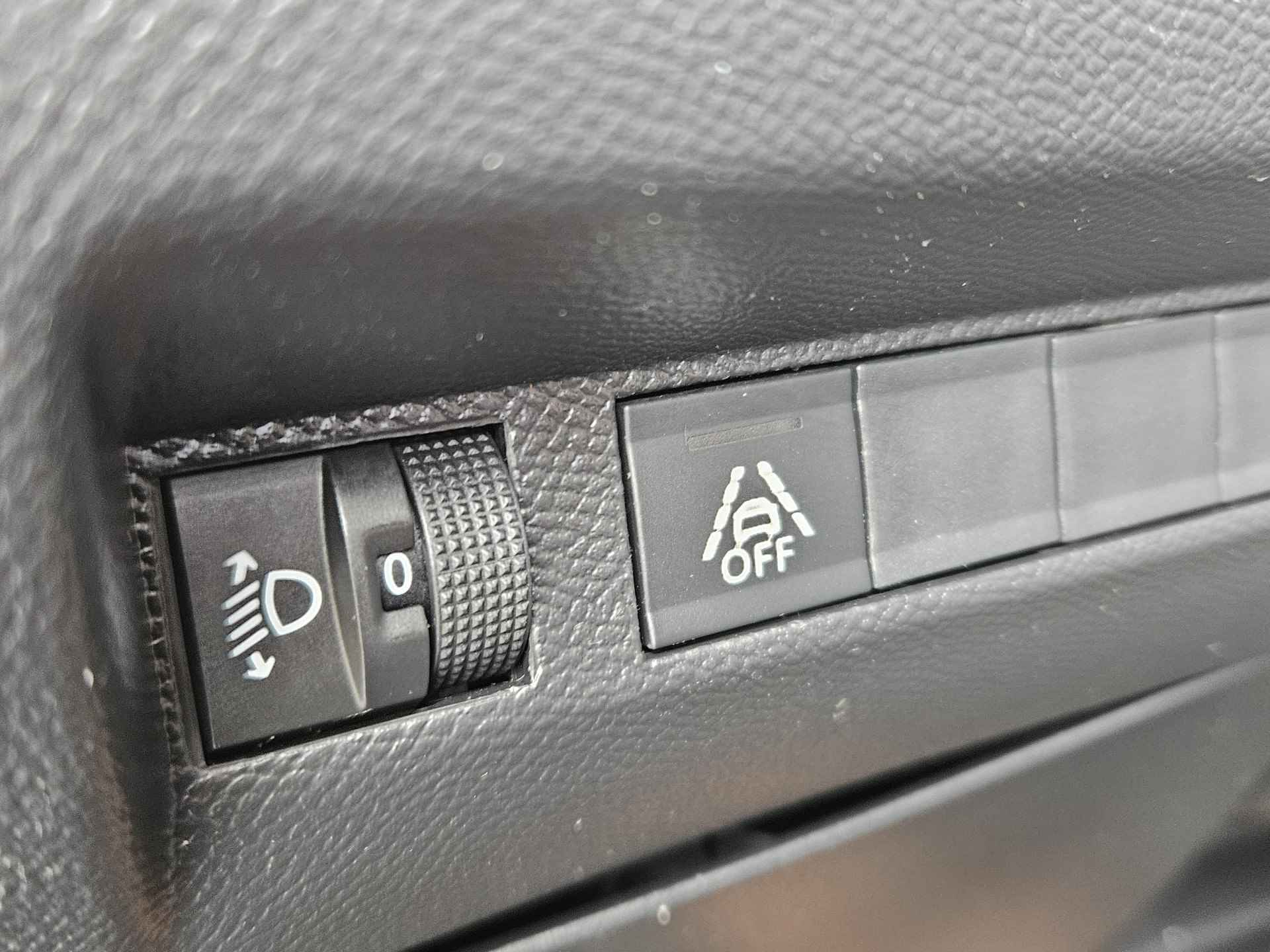 Peugeot 208 1.2 PureTech Active 100 PK Navigatie via Apple Carplay en Android Auto | Parkeersensoren | Bluetooth | - 25/33