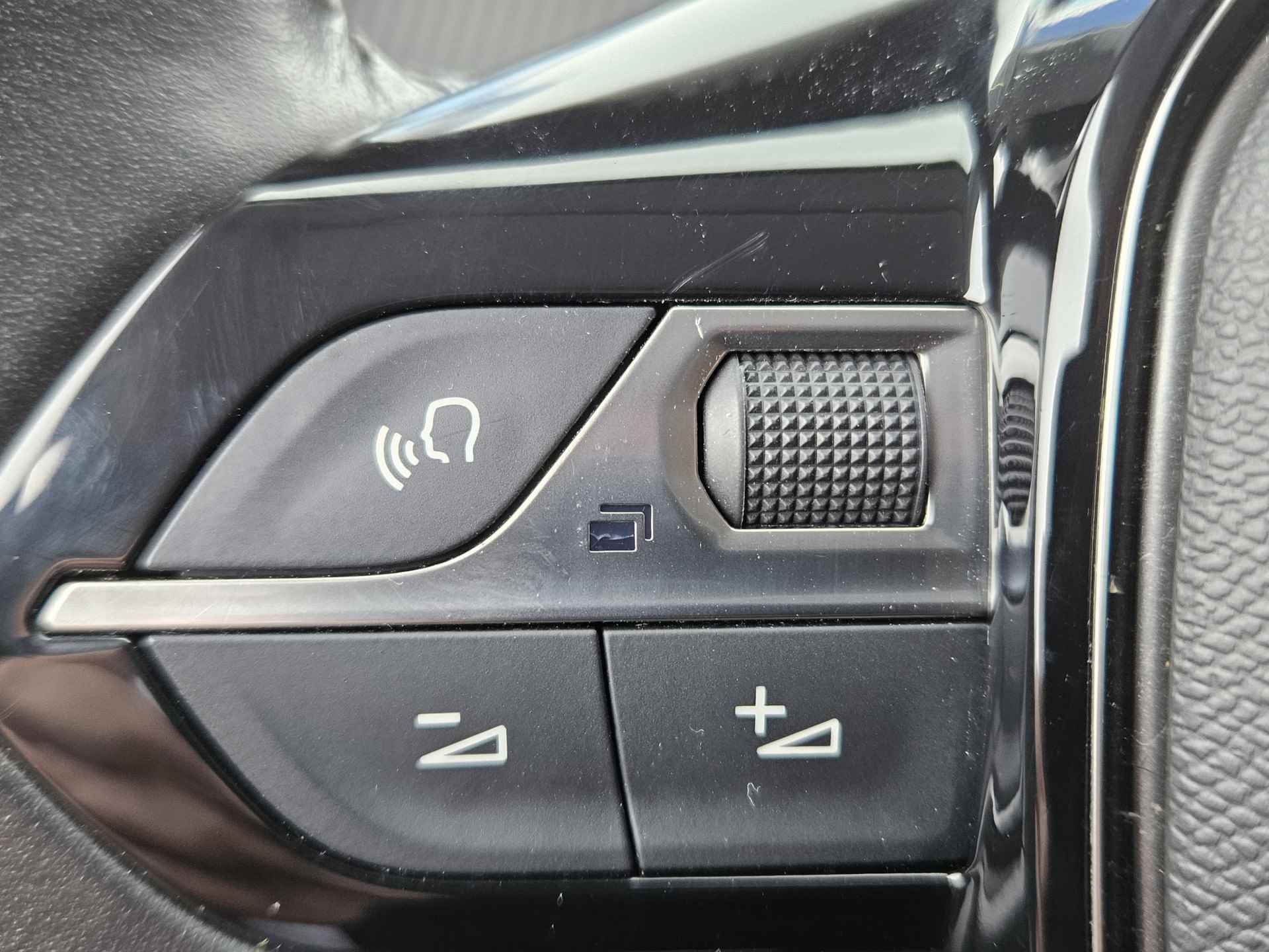 Peugeot 208 1.2 PureTech Active 100 PK Navigatie via Apple Carplay en Android Auto | Parkeersensoren | Bluetooth | - 27/33