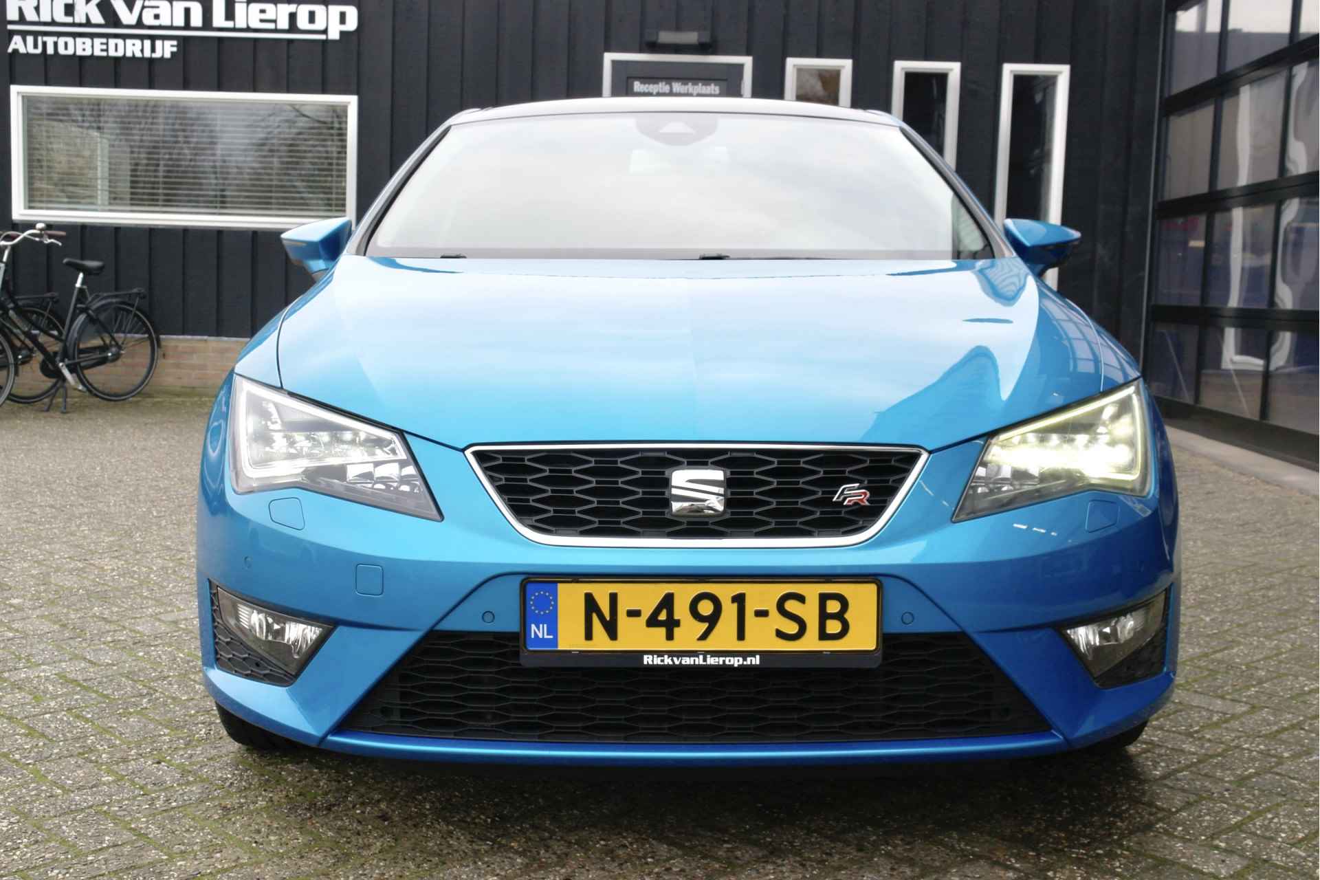 SEAT Leon 1.8 TSI 180 PK FR Business Automaat | Cruise | Pano | Half-Leder | Navi | 18'' - 30/53