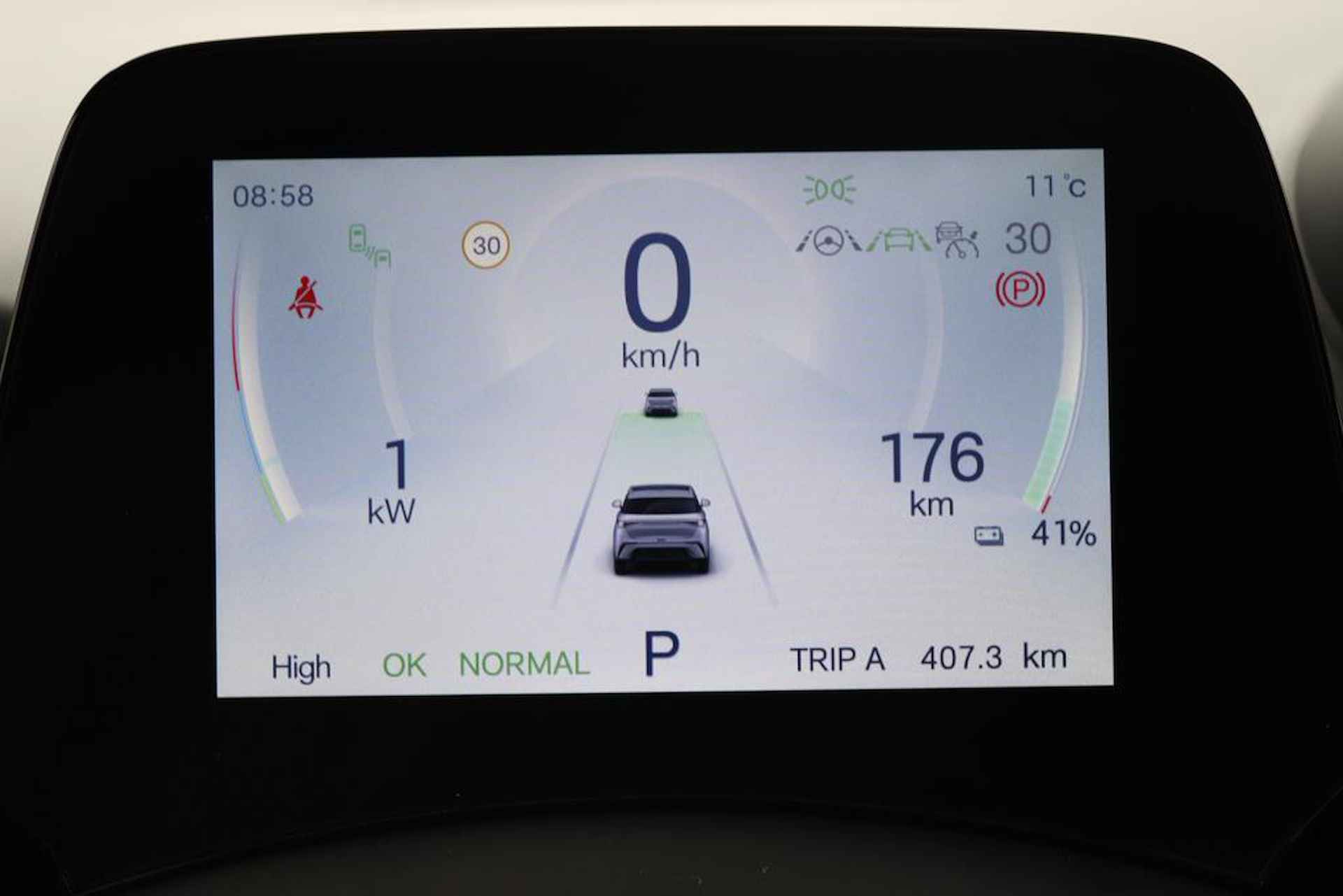 BYD DOLPHIN Design 60 kWh Navigatie | Stoelverwarming | 427 km WLTP | Panoramadak | Bi-tone | - 6/74