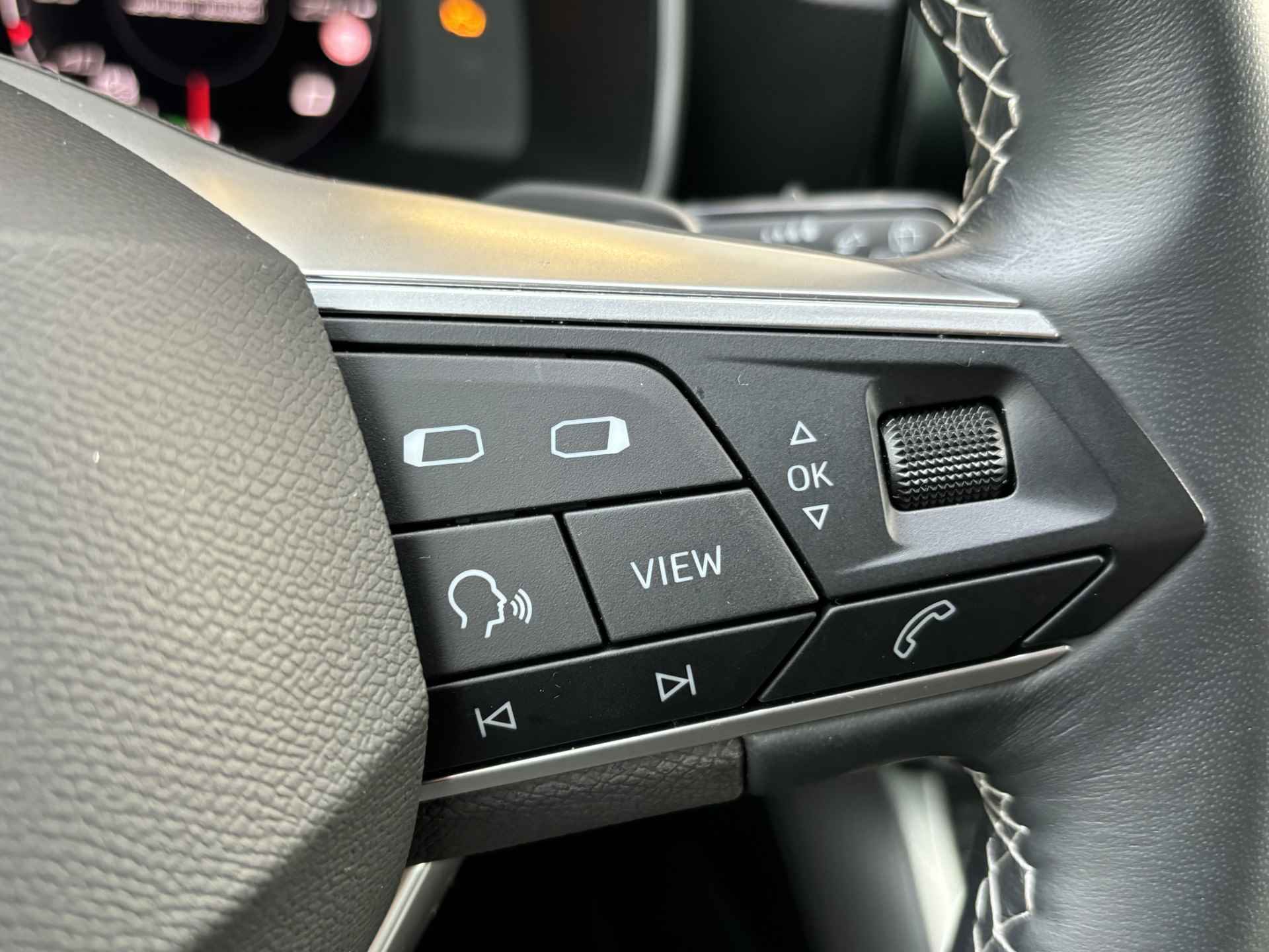 SEAT Leon 1.0 eTSI 110 pk Style Business Intense 7-DSG | Apple Carplay/Android Auto | Camera | Cruise control adaptief | - 16/31