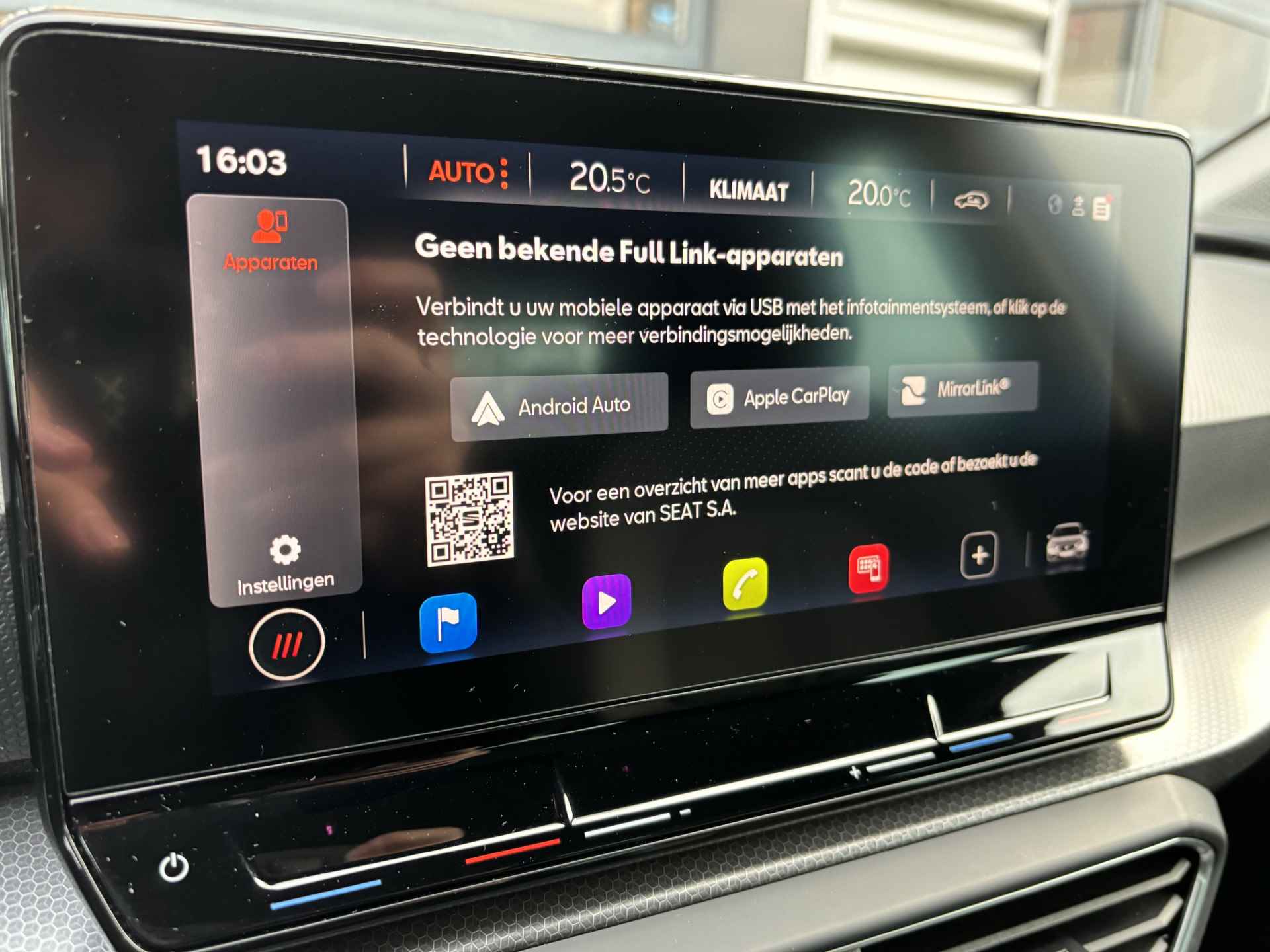 SEAT Leon 1.0 eTSI 110 pk Style Business Intense 7-DSG | Apple Carplay/Android Auto | Camera | Cruise control adaptief | - 25/31
