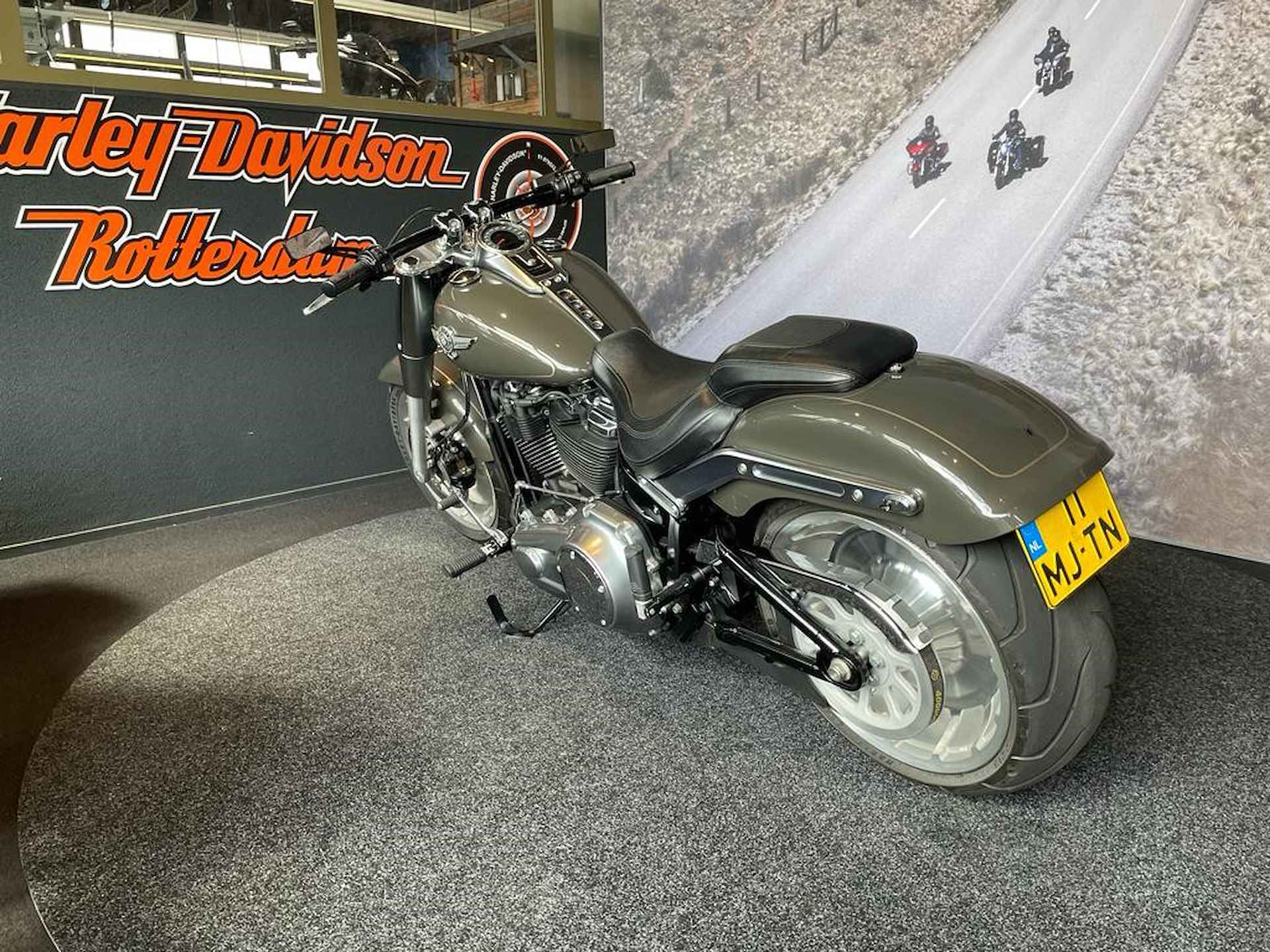 Harley-Davidson FLFBS FAT BOY 114 - 8/8