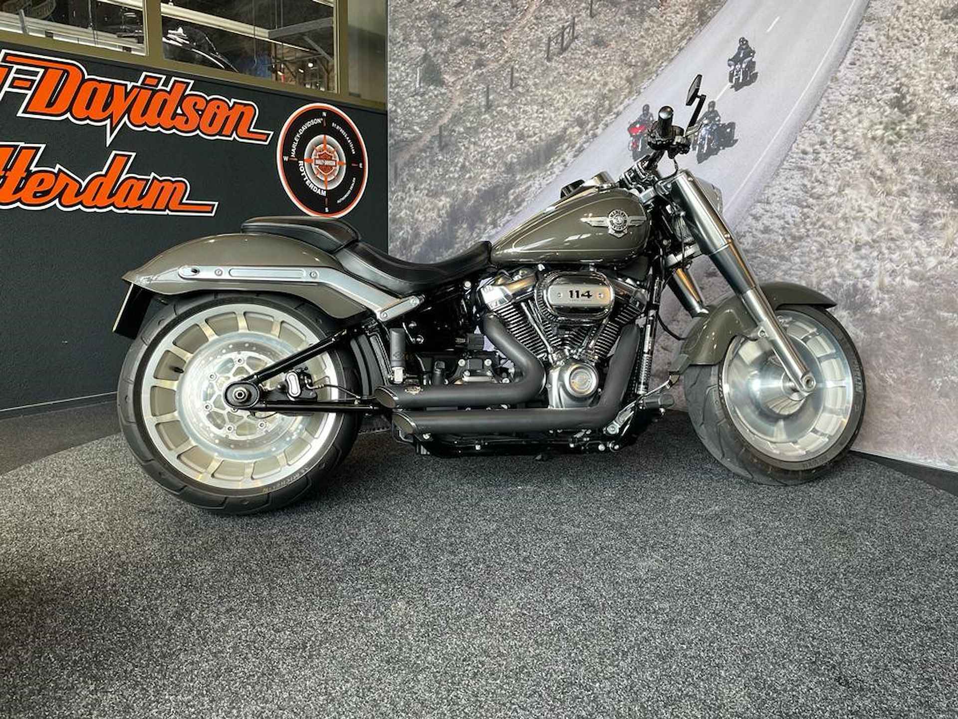 Harley-Davidson FLFBS FAT BOY 114 - 2/8