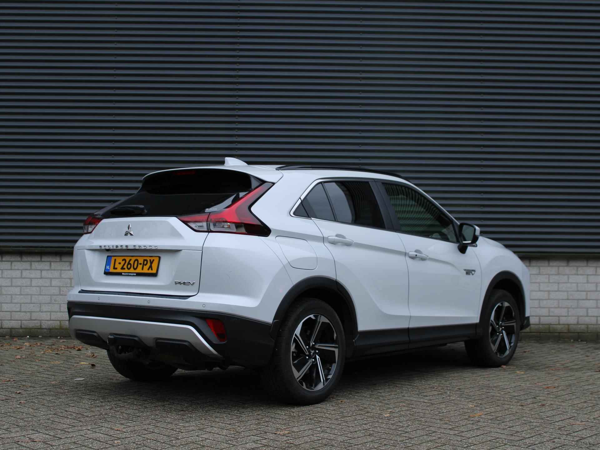 Mitsubishi Eclipse Cross 2.4 PHEV S-AWC 98pk Automaat First Edition | Trekhaak | Head-Up | Navigatie | Stoelverwarming | Cruise Control | Parkeersensoren Voor en Achter - 5/27