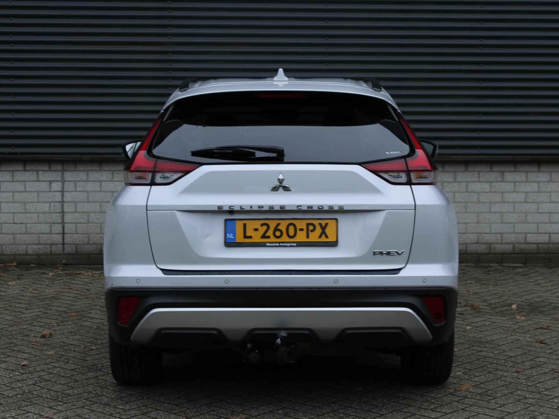 Mitsubishi Eclipse Cross 2.4 PHEV S-AWC 98pk Automaat First Edition | Trekhaak | Head-Up | Navigatie | Stoelverwarming | Cruise Control | Parkeersensoren Voor en Achter - 6/27