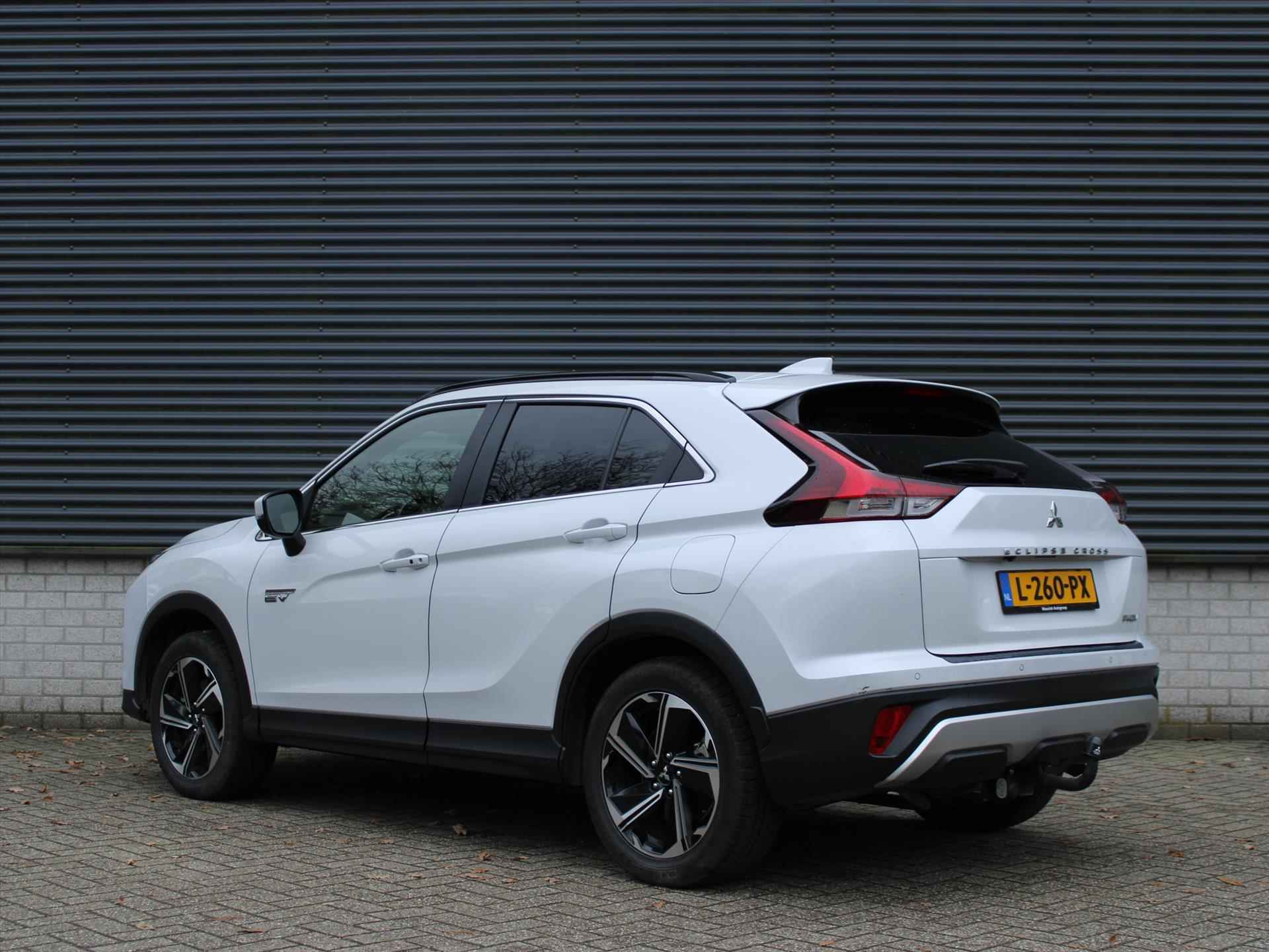 Mitsubishi Eclipse Cross 2.4 PHEV S-AWC 98pk Automaat First Edition | Trekhaak | Head-Up | Navigatie | Stoelverwarming | Cruise Control | Parkeersensoren Voor en Achter - 7/27