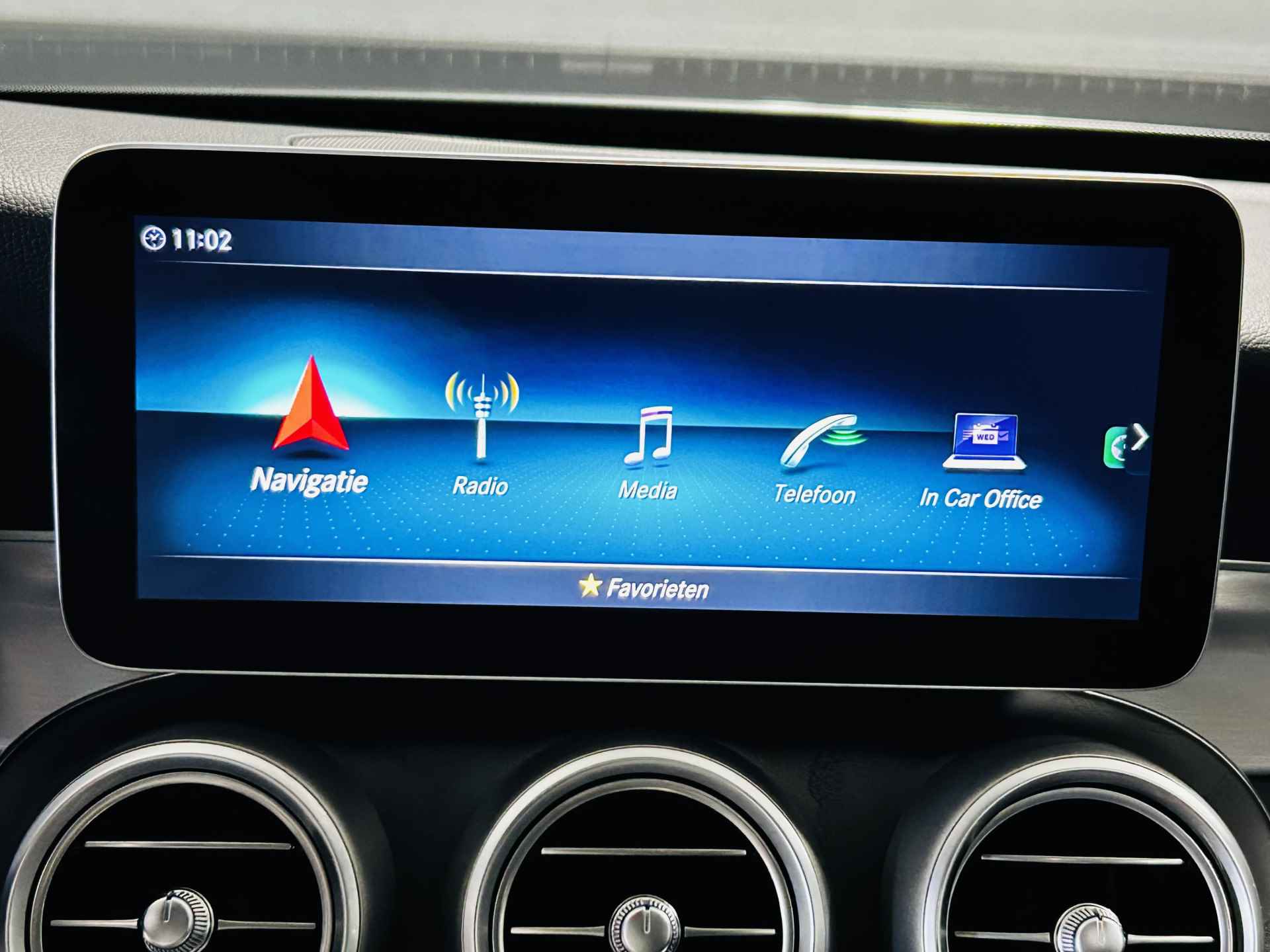 Mercedes-Benz C-Klasse 180 AMG // Panoramadak // Multibeam LED // Sfeerverlichting // Carplay // Digitaal Dashboard // Camera - 30/50