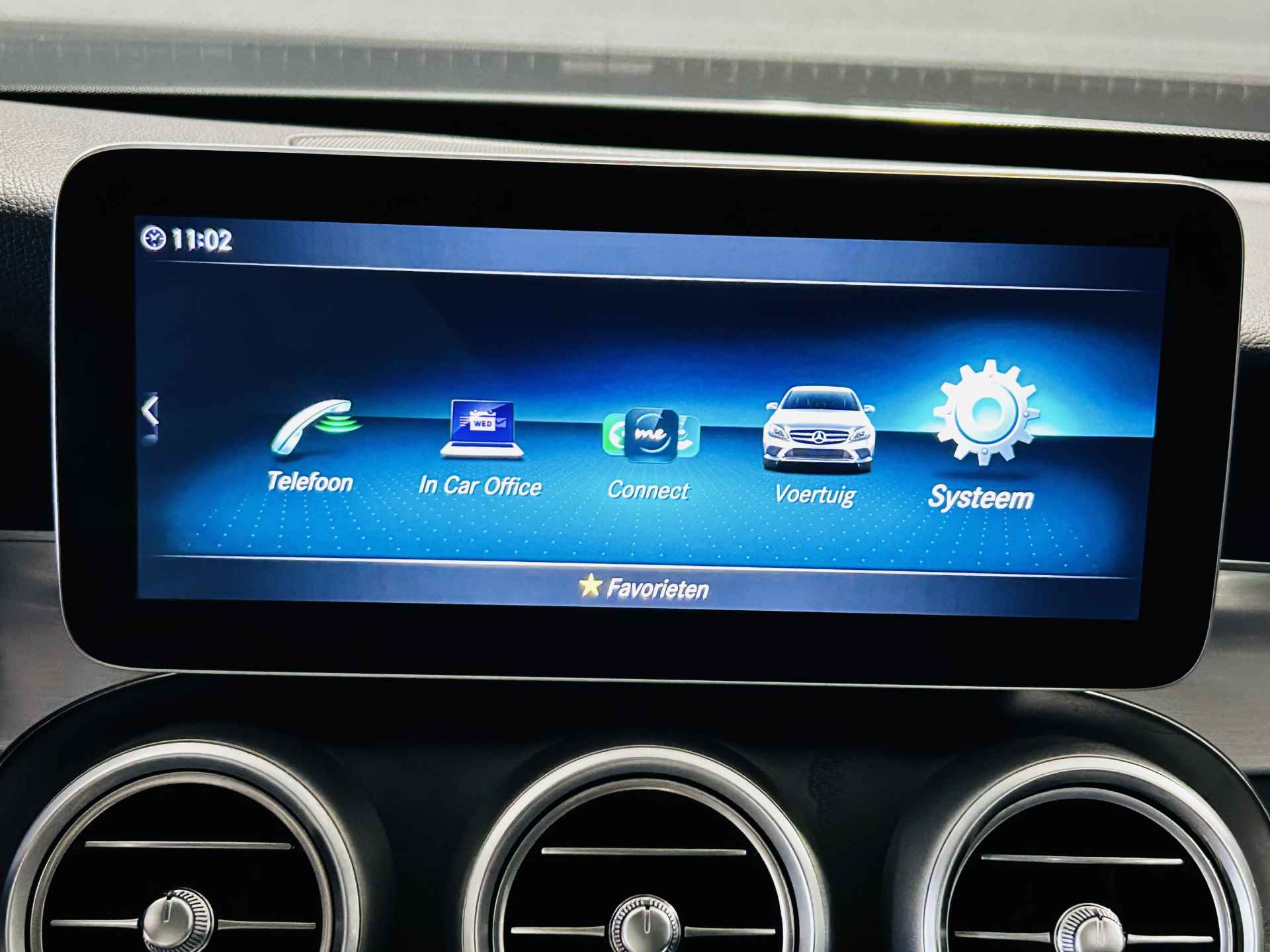 Mercedes-Benz C-Klasse 180 AMG // Panoramadak // Multibeam LED // Sfeerverlichting // Carplay // Digitaal Dashboard // Camera - 31/50